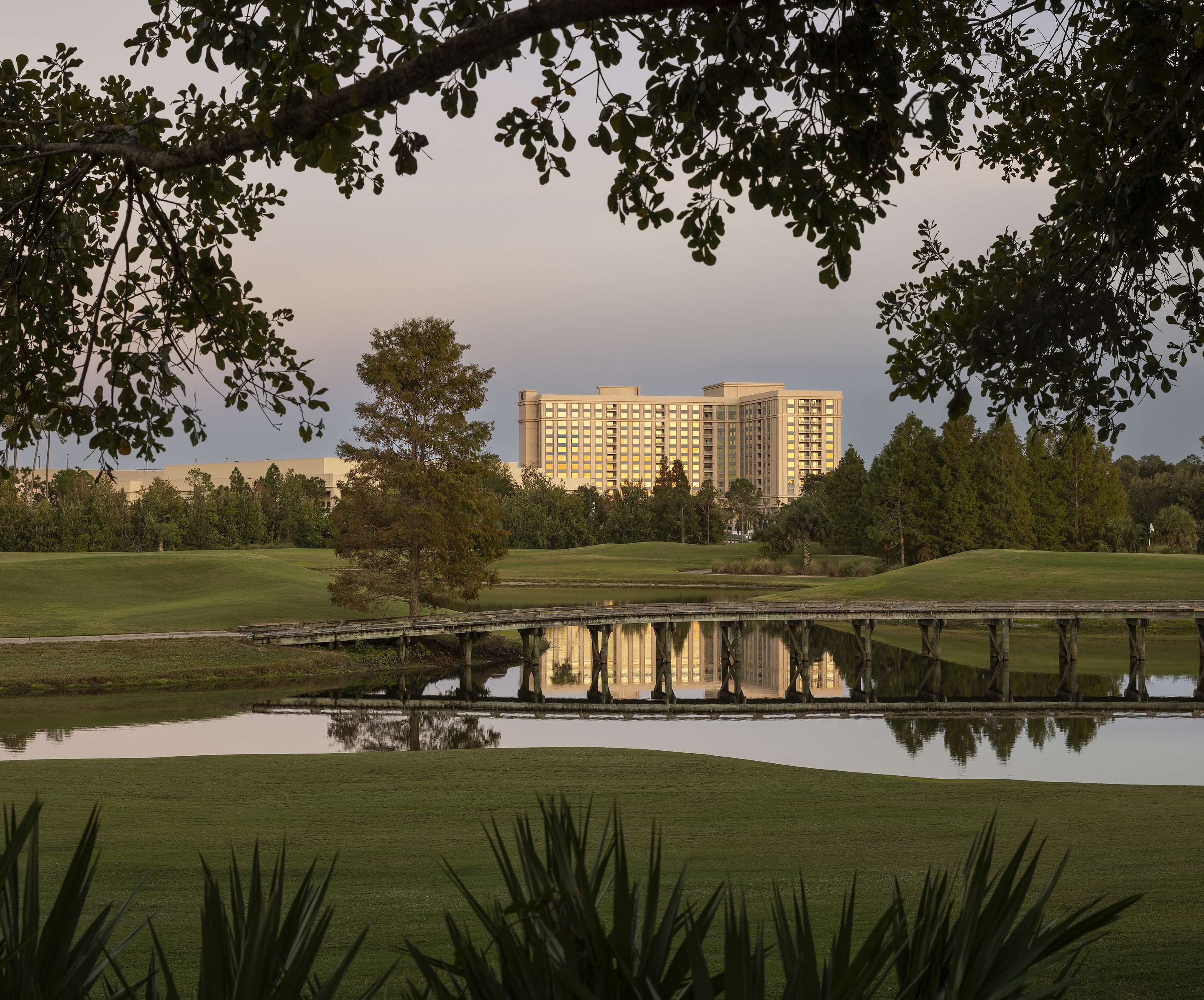Exterior | Waldorf Astoria Orlando