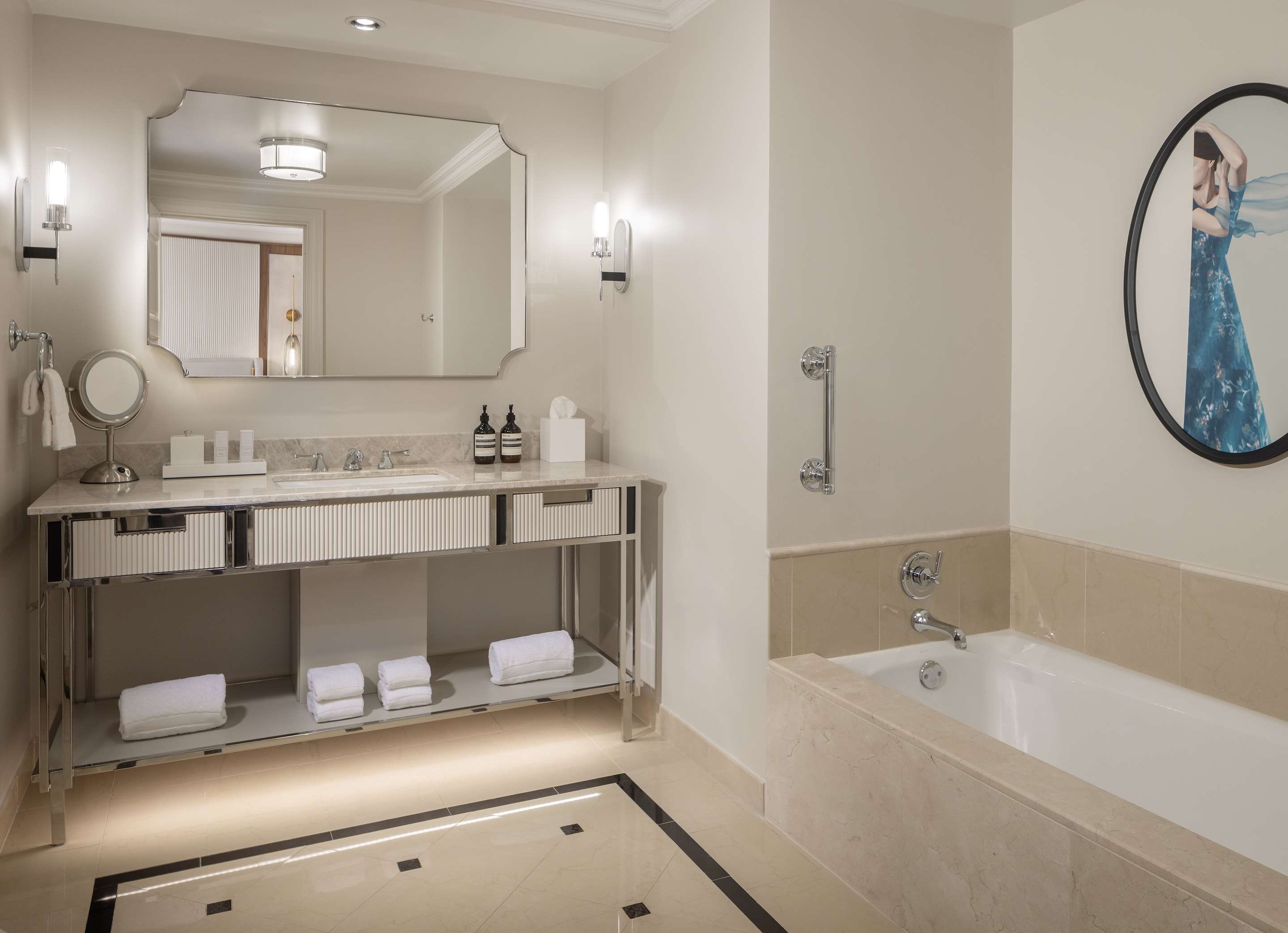 Guest room bath