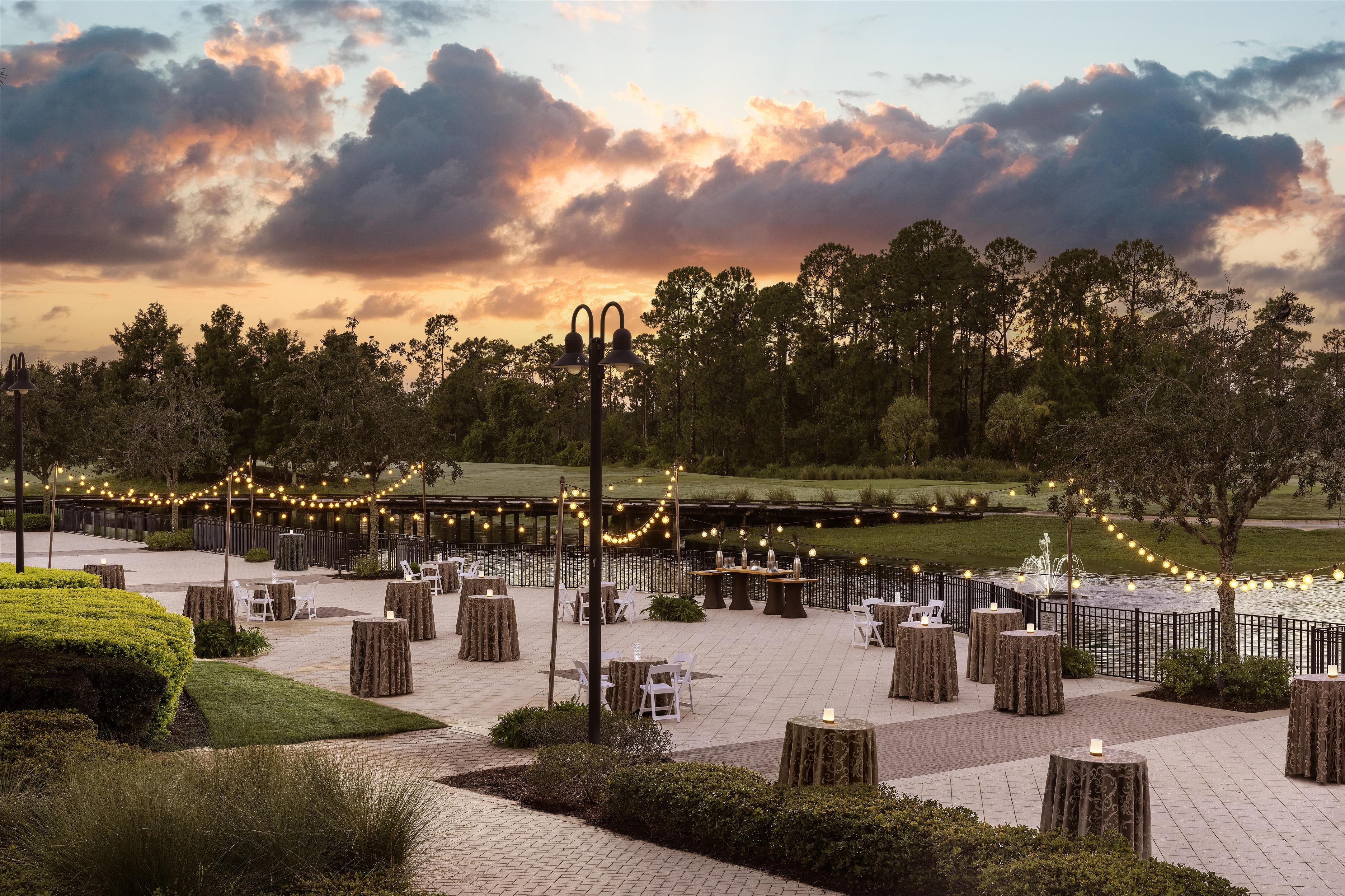 Exterior | Waldorf Astoria Orlando