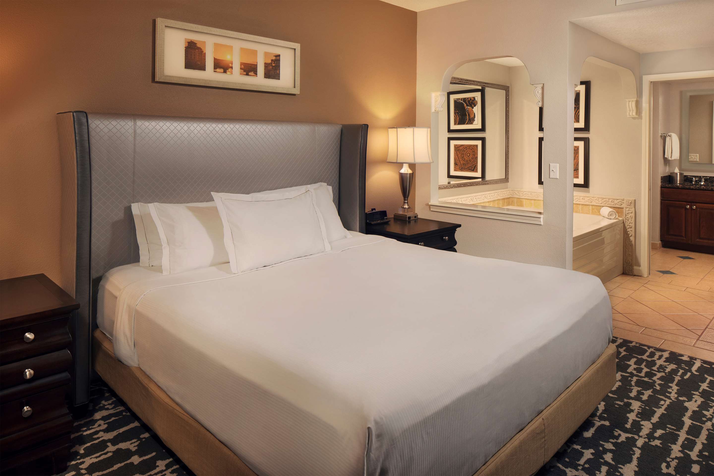 Guest room