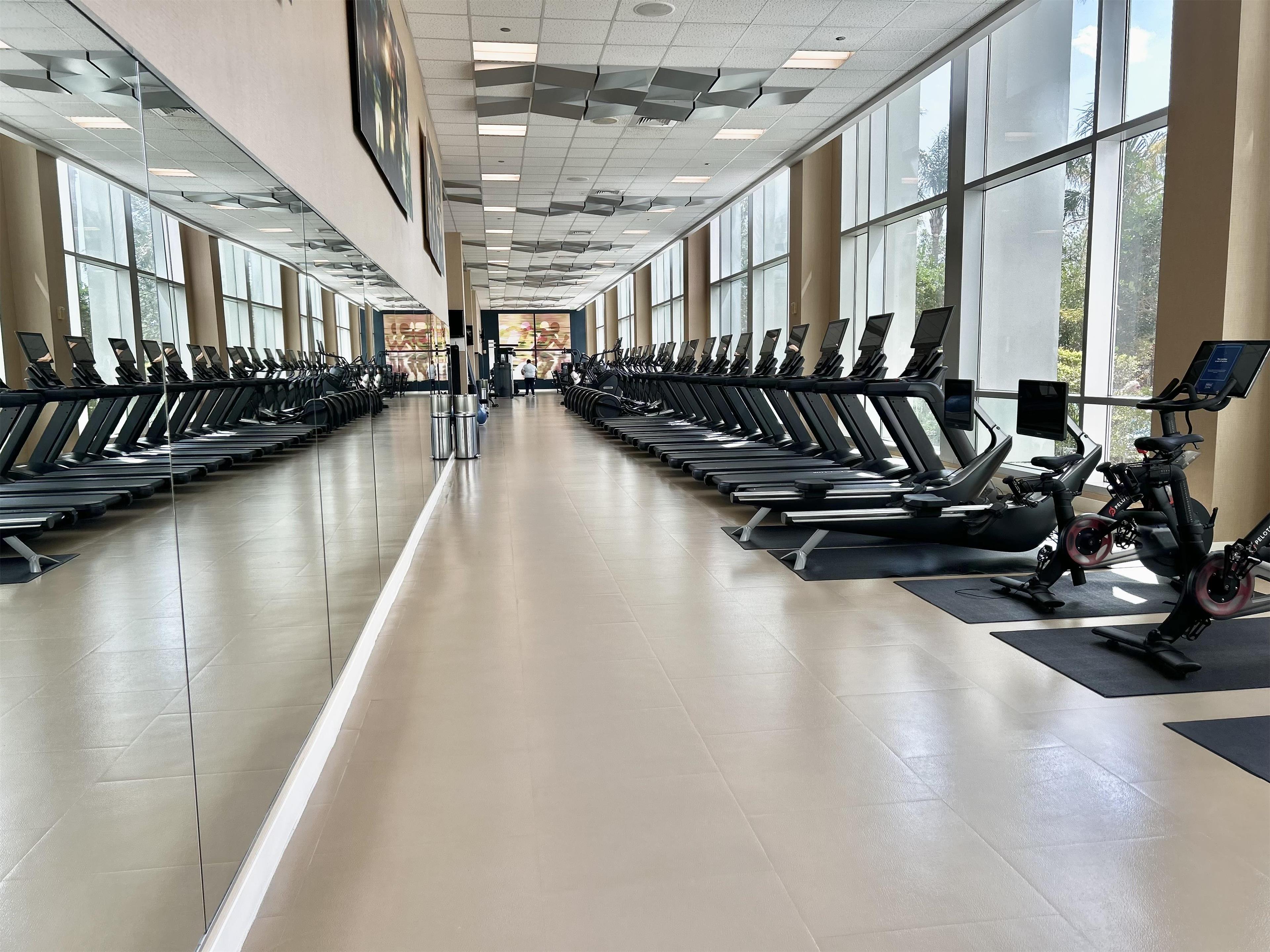 Health club fitness center gym | Hilton Orlando