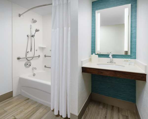  - Hilton Garden Inn SeaWorld Orlando - I-4, Exits 71 & 72