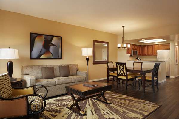  - Hilton Grand Vacations Hotel SeaWorld Orlando - I-4, Exits 71 & 72