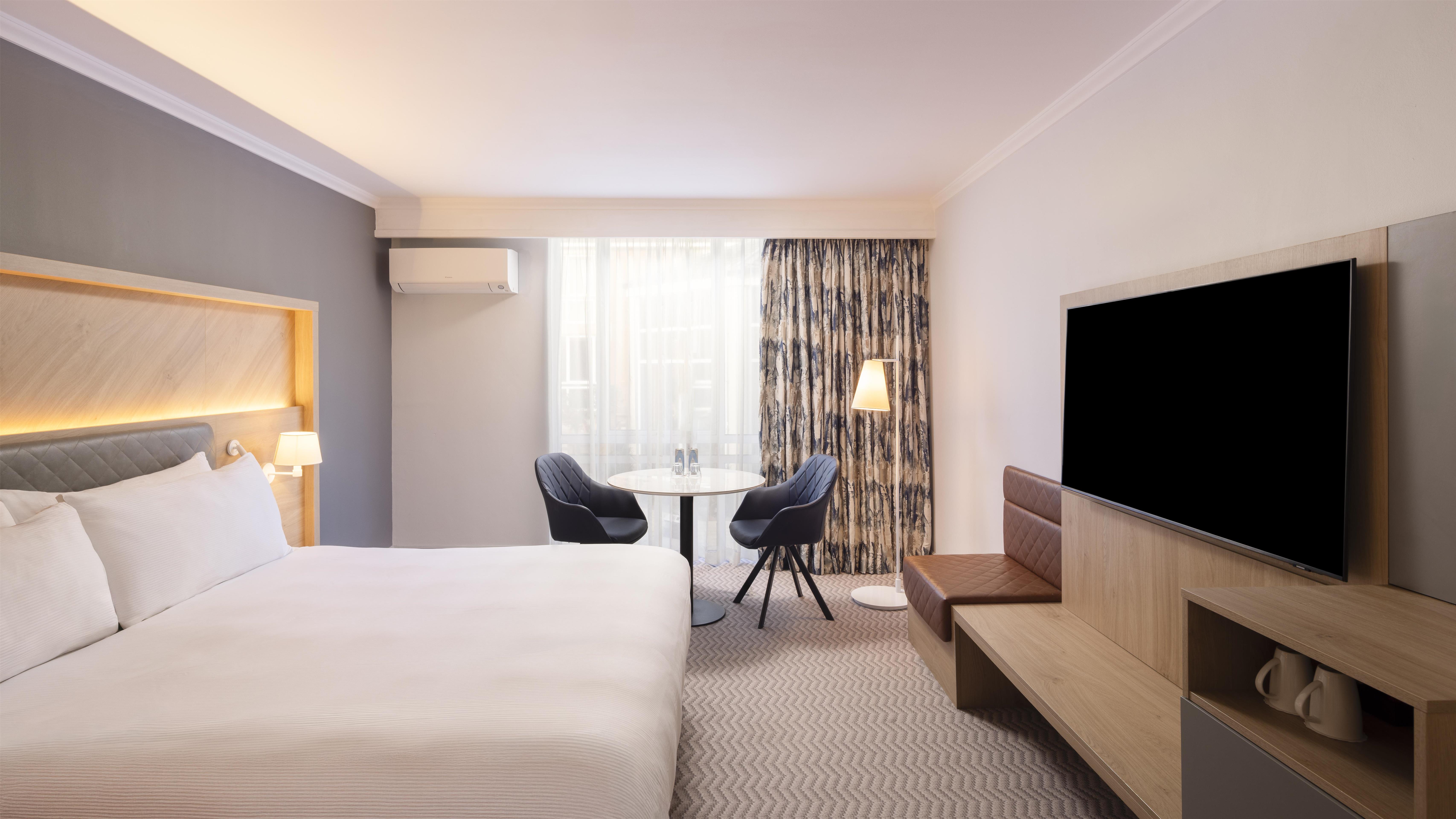 Hilton Northampton Hotel Room Type - Premium Room with Sofa Bed