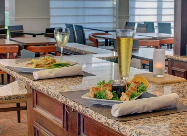 Restaurant - Hilton Garden Inn Norwalk
