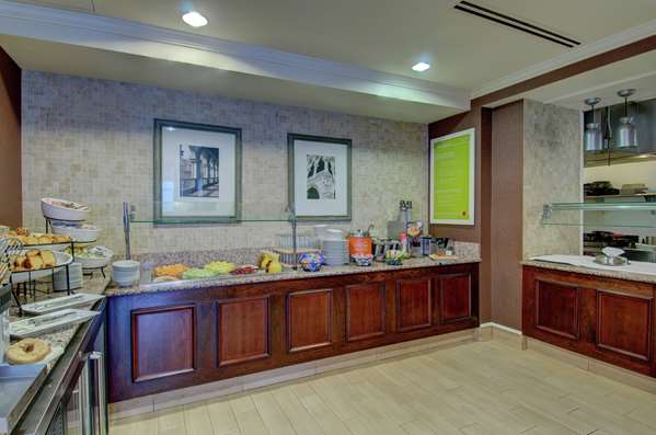 Restaurant - Hilton Garden Inn Norwalk