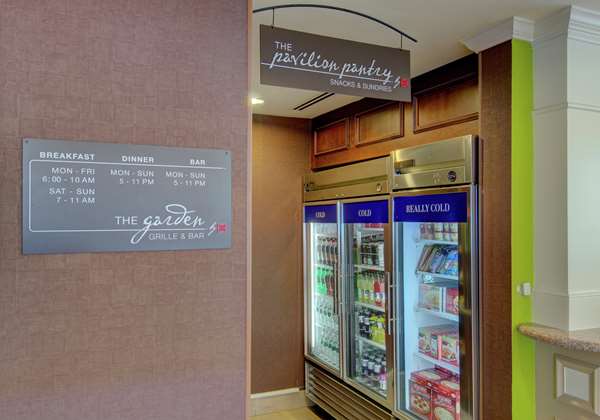 Restaurant - Hilton Garden Inn Norwalk