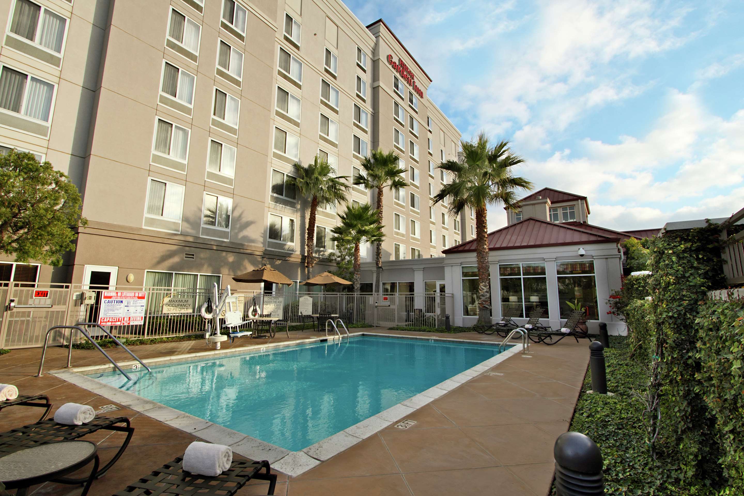 Pool | Hilton Garden Inn Oxnard/Camarillo