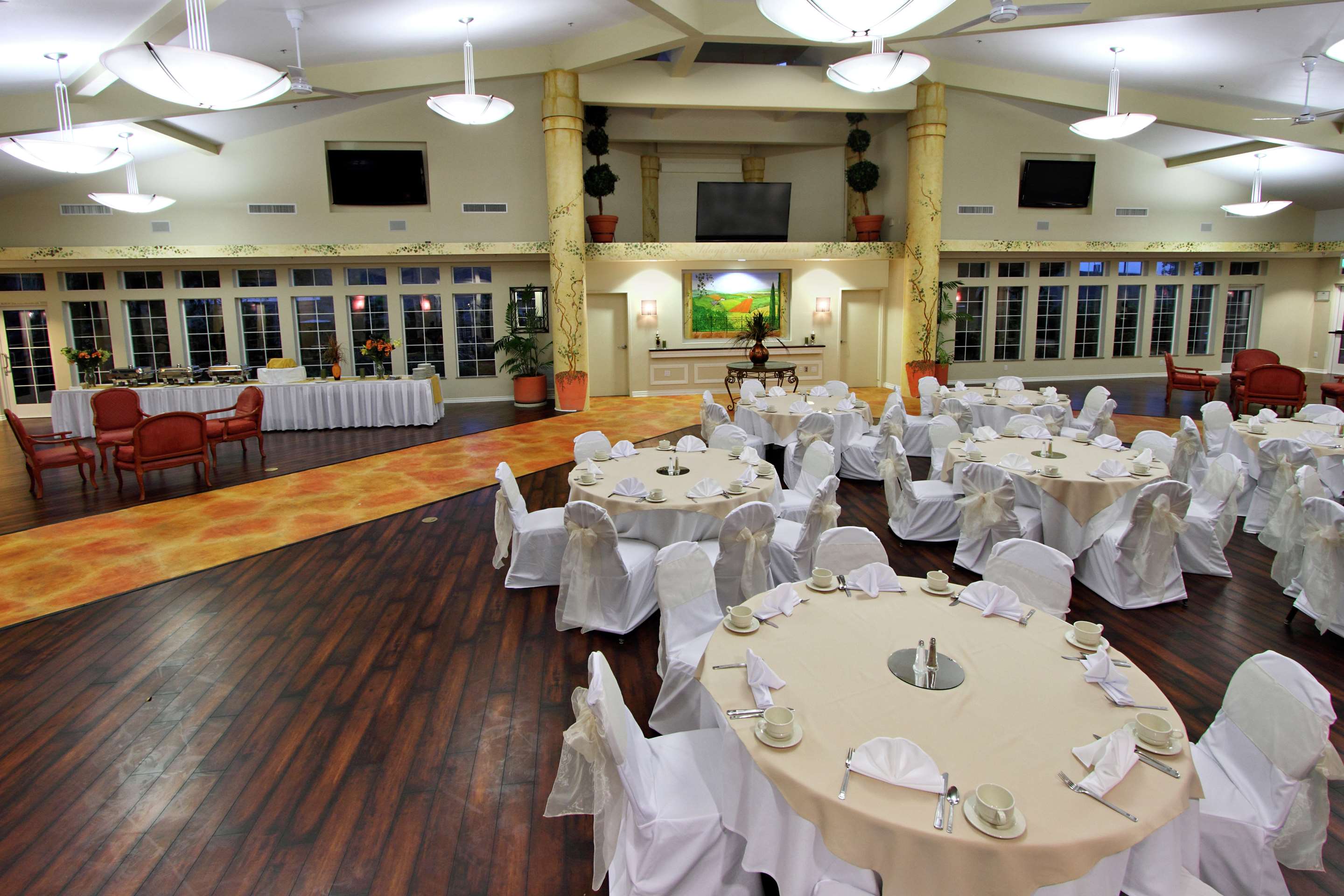 Meeting Room | Hilton Garden Inn Oxnard/Camarillo