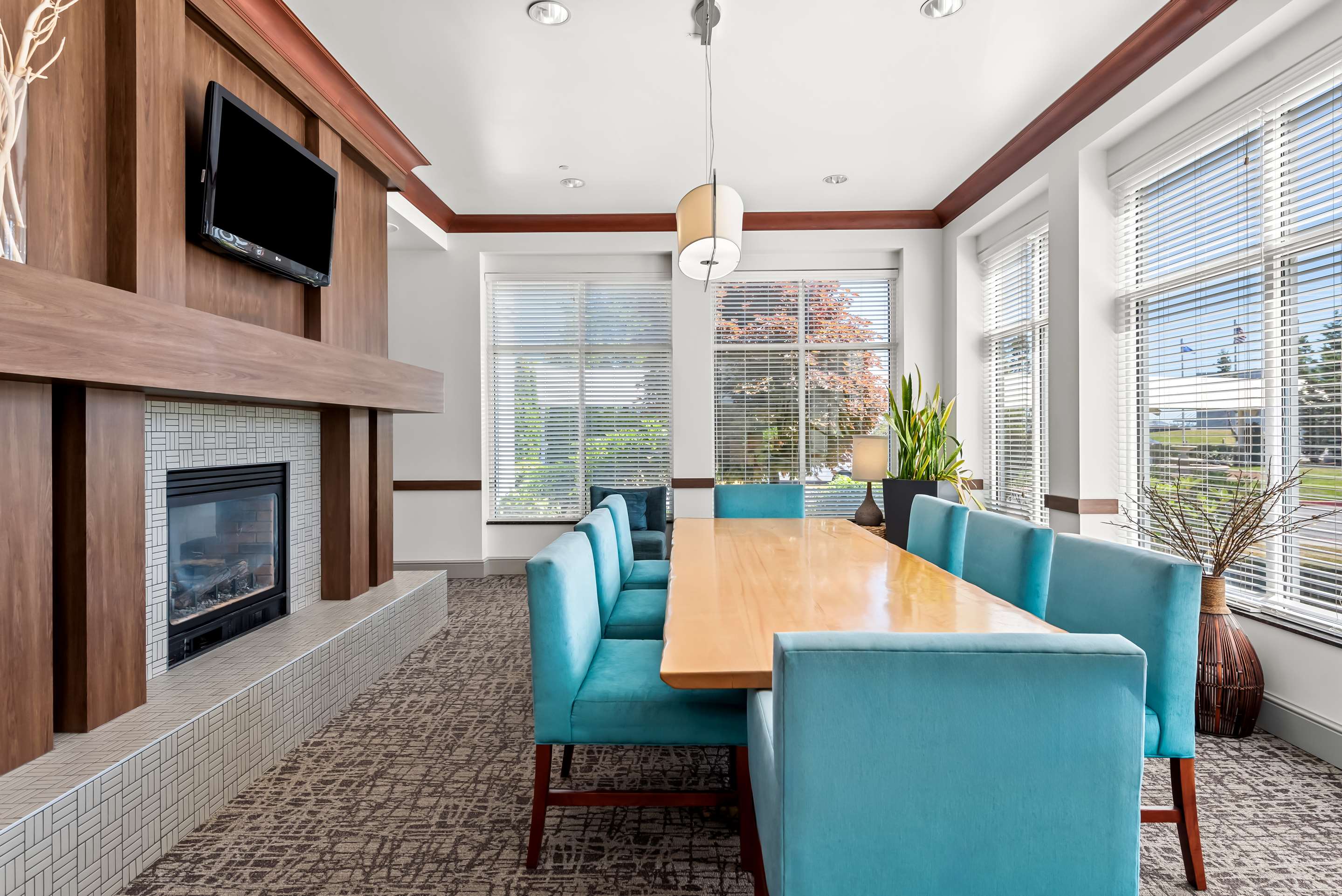 Lobby | Hilton Garden Inn Seattle North/Everett