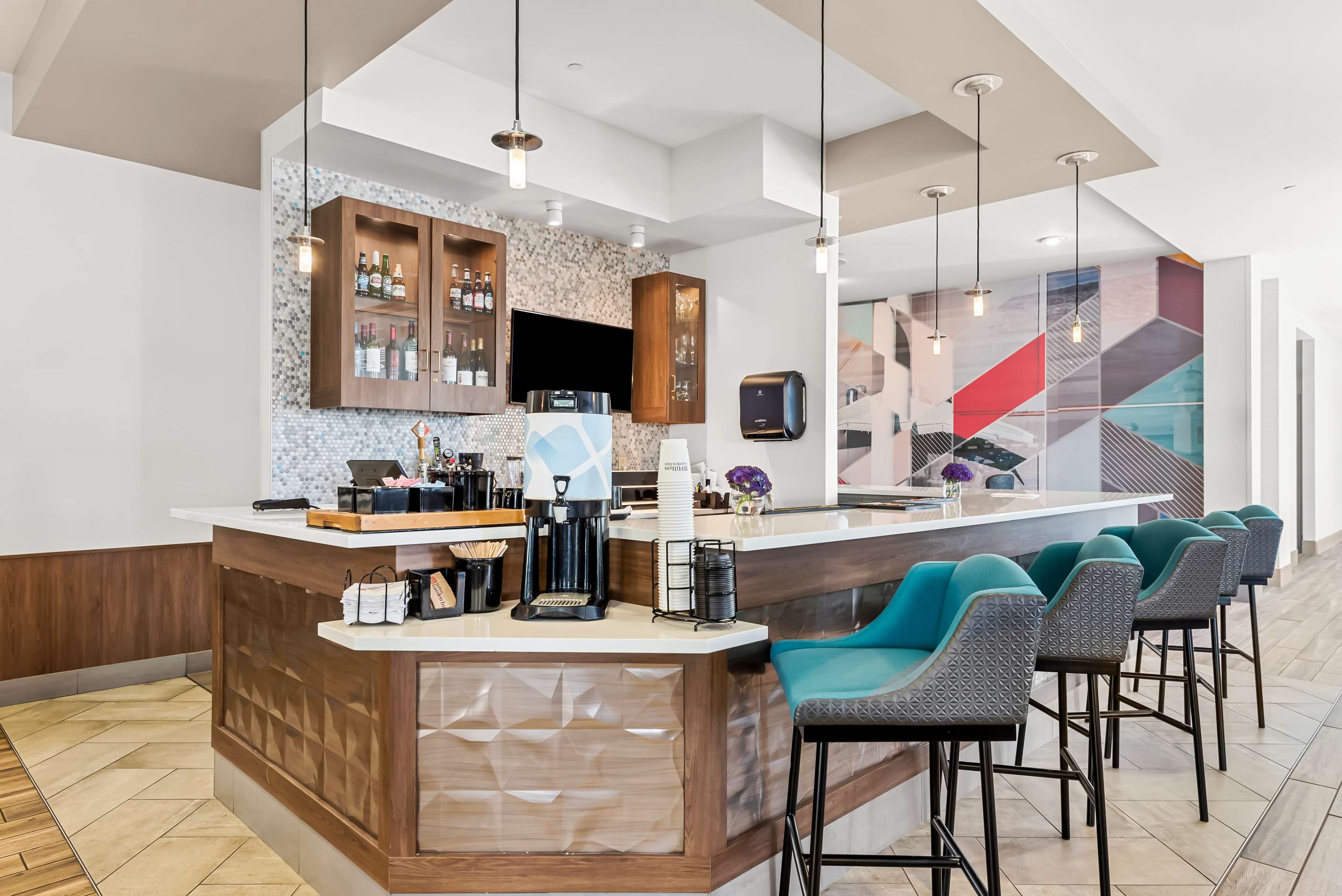 BarLounge | Hilton Garden Inn Seattle North/Everett