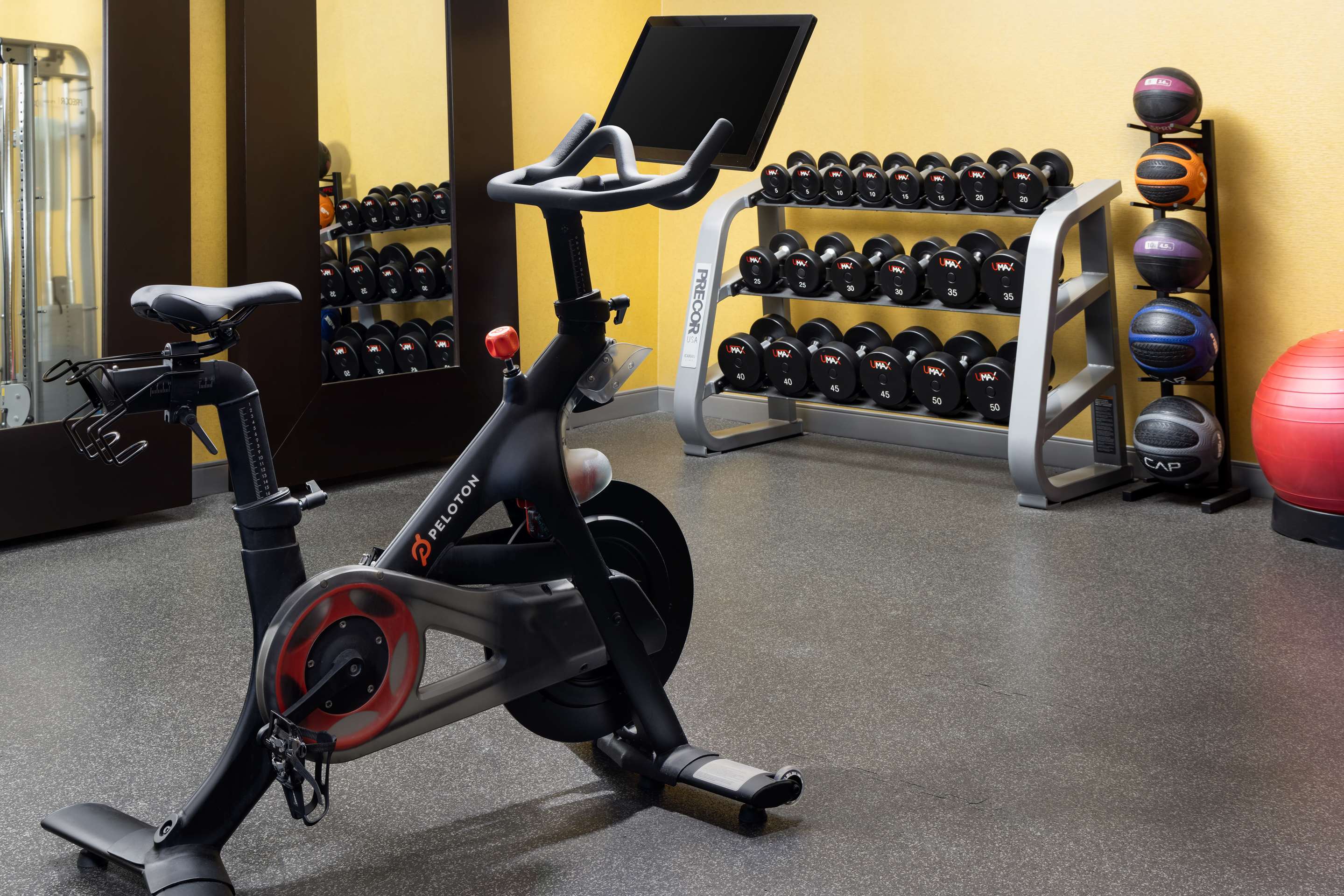 Health club fitness center gym | Hilton Garden Inn Palo Alto