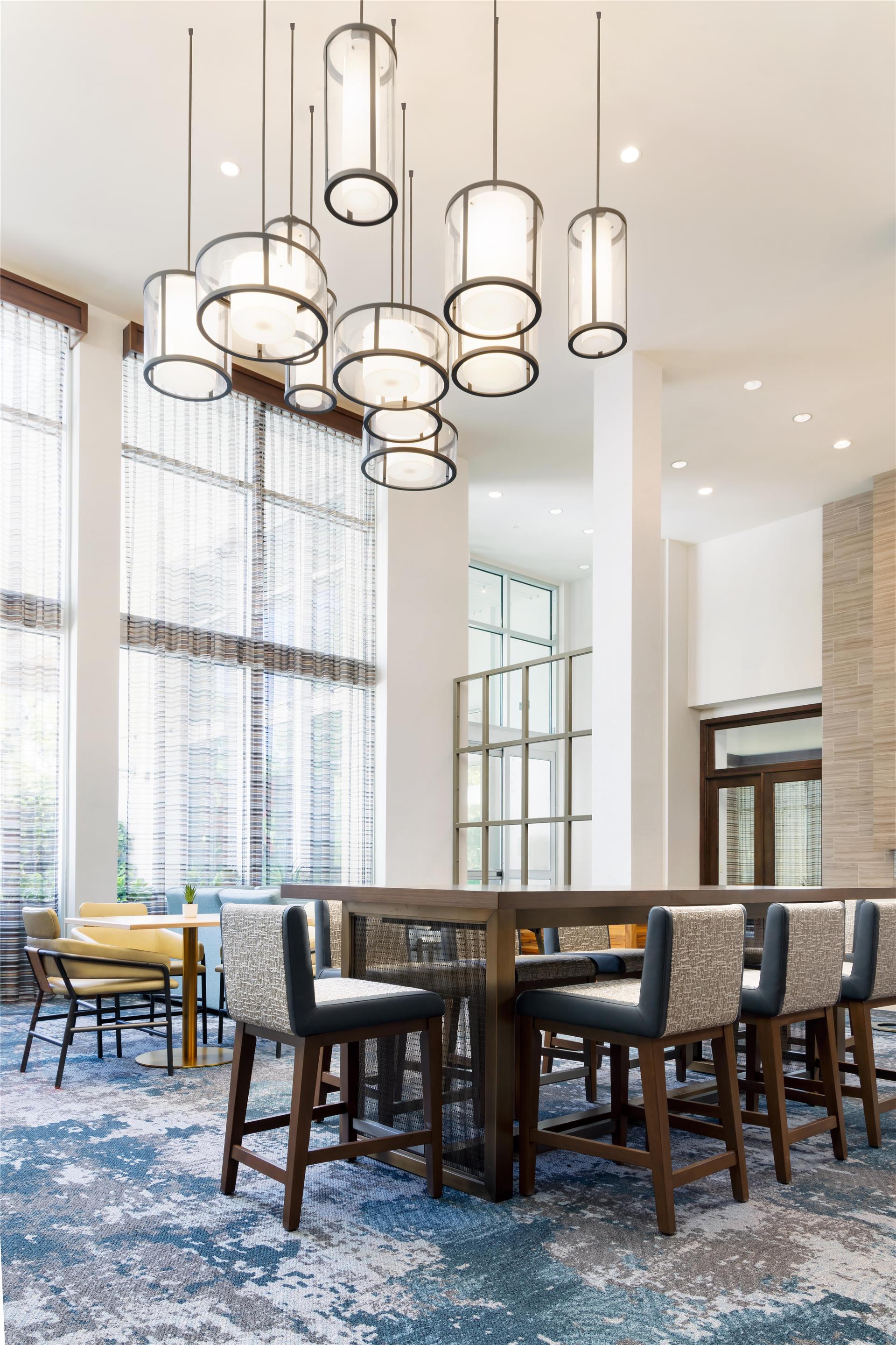 Lobby | Hilton Garden Inn Palo Alto