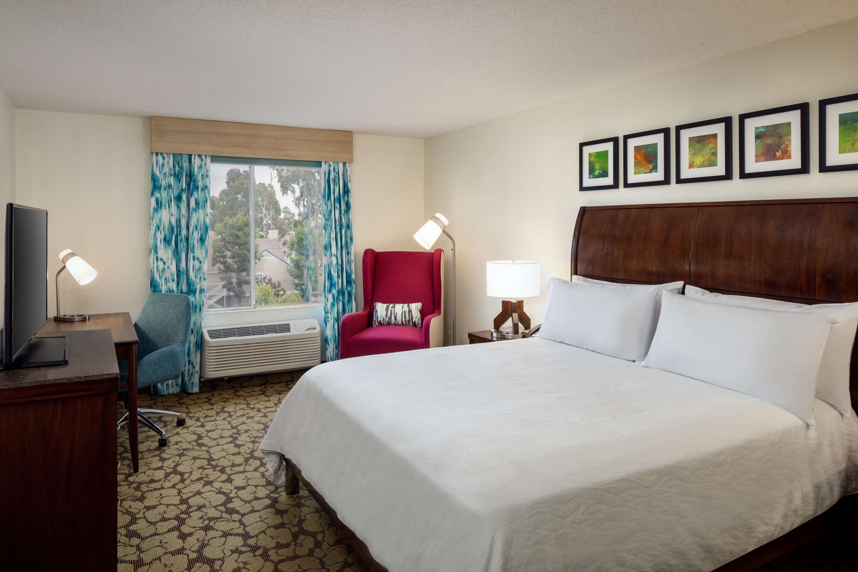Guest room