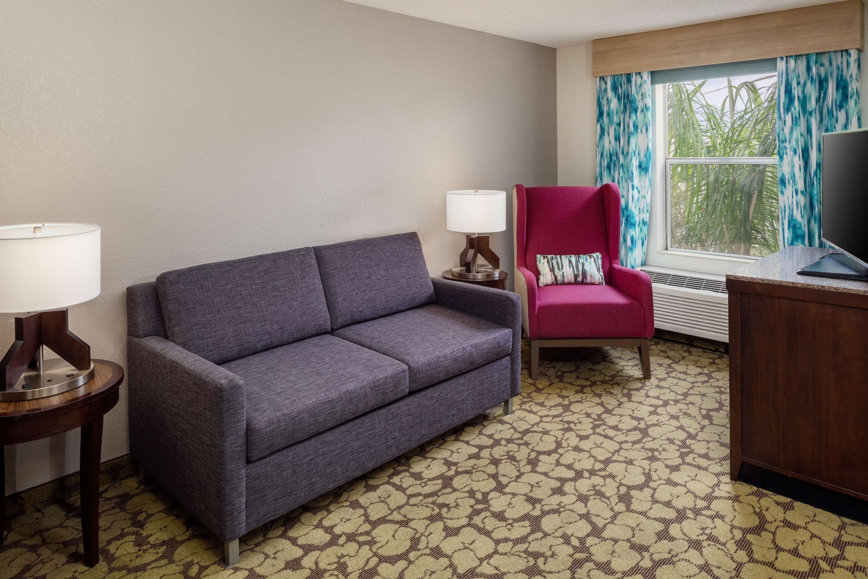 Guest room