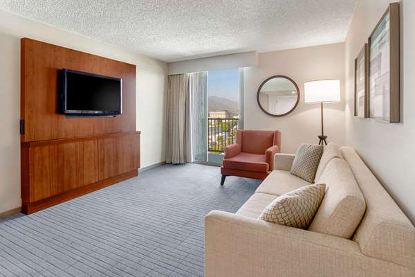  - Hilton Hotel Pasadena