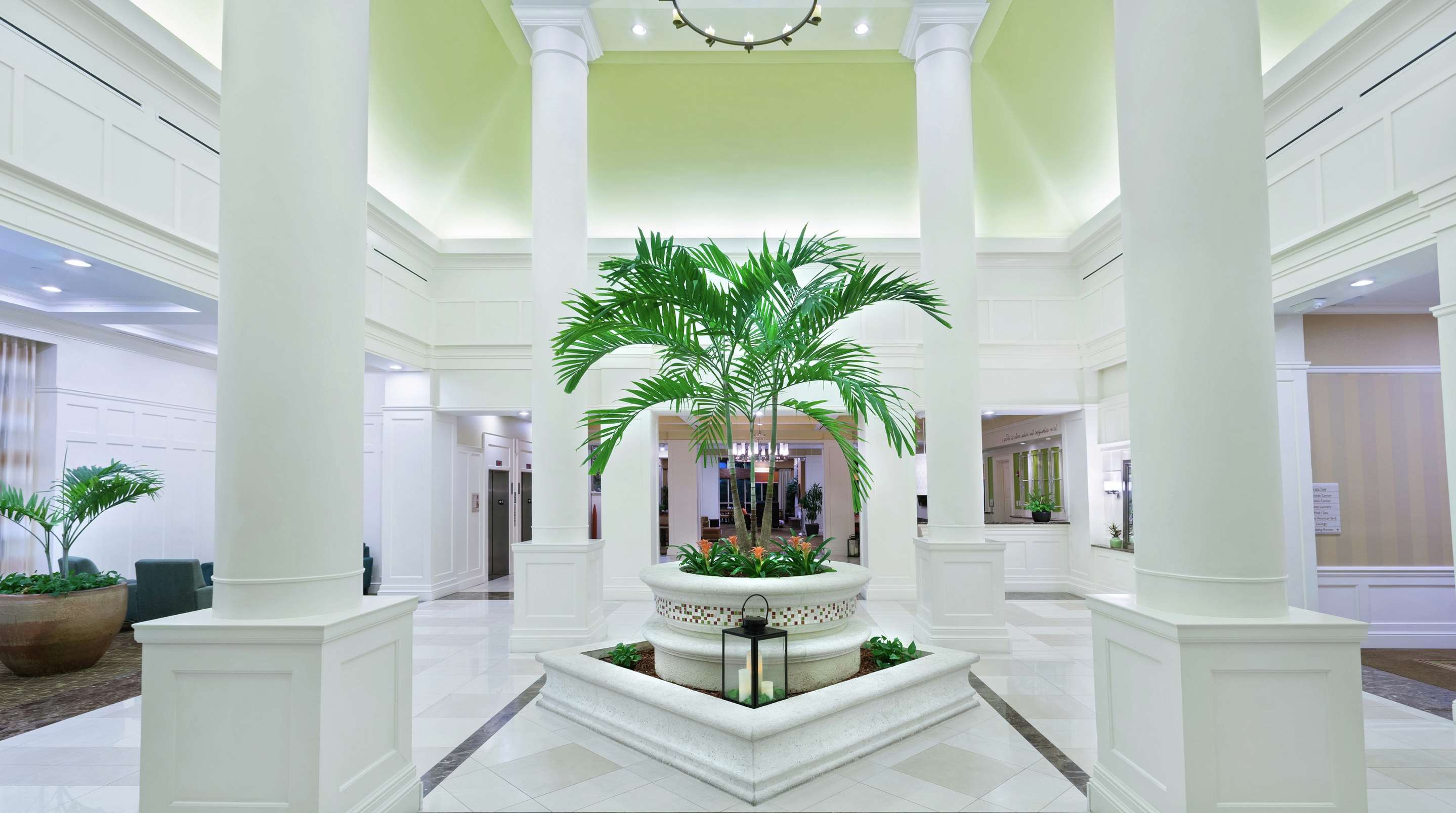 Lobby | Hilton Garden Inn Palm Beach Gardens