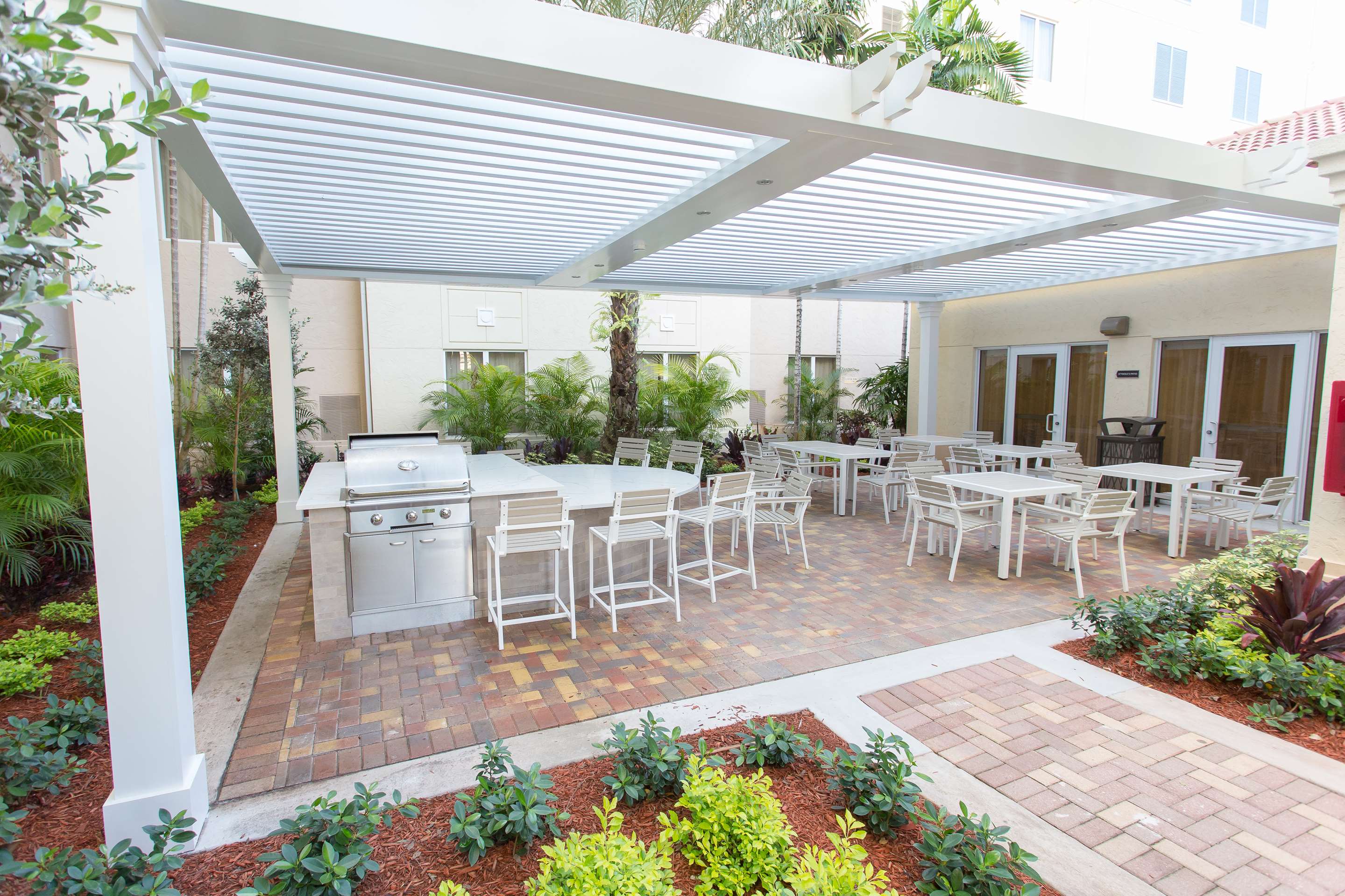 Exterior | Homewood Suites by Hilton Palm Beach Gardens