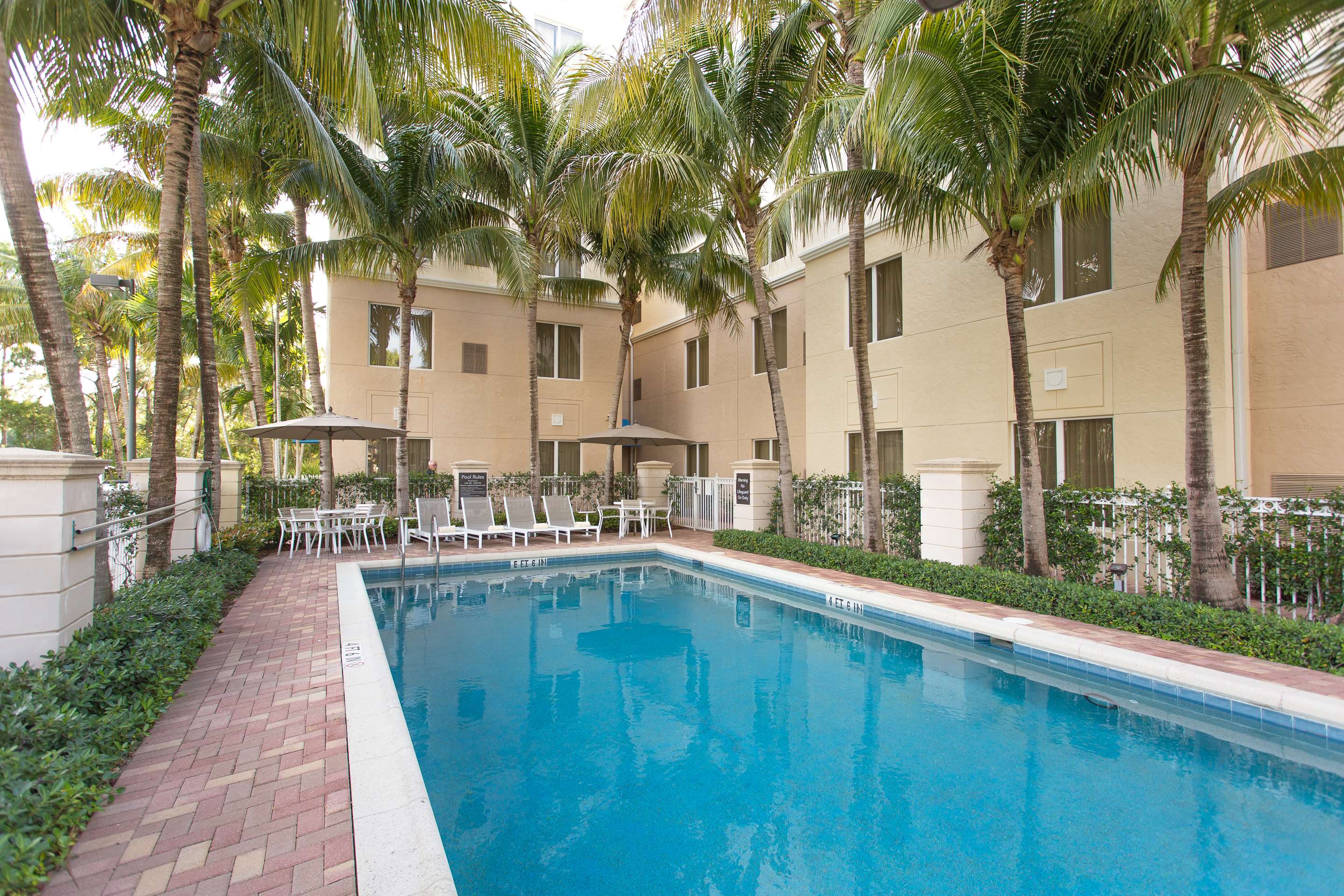Pool | Homewood Suites by Hilton Palm Beach Gardens