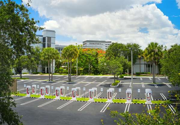 Exterior view - DoubleTree by Hilton Palm Beach Gardens - I-95, Exit 79
