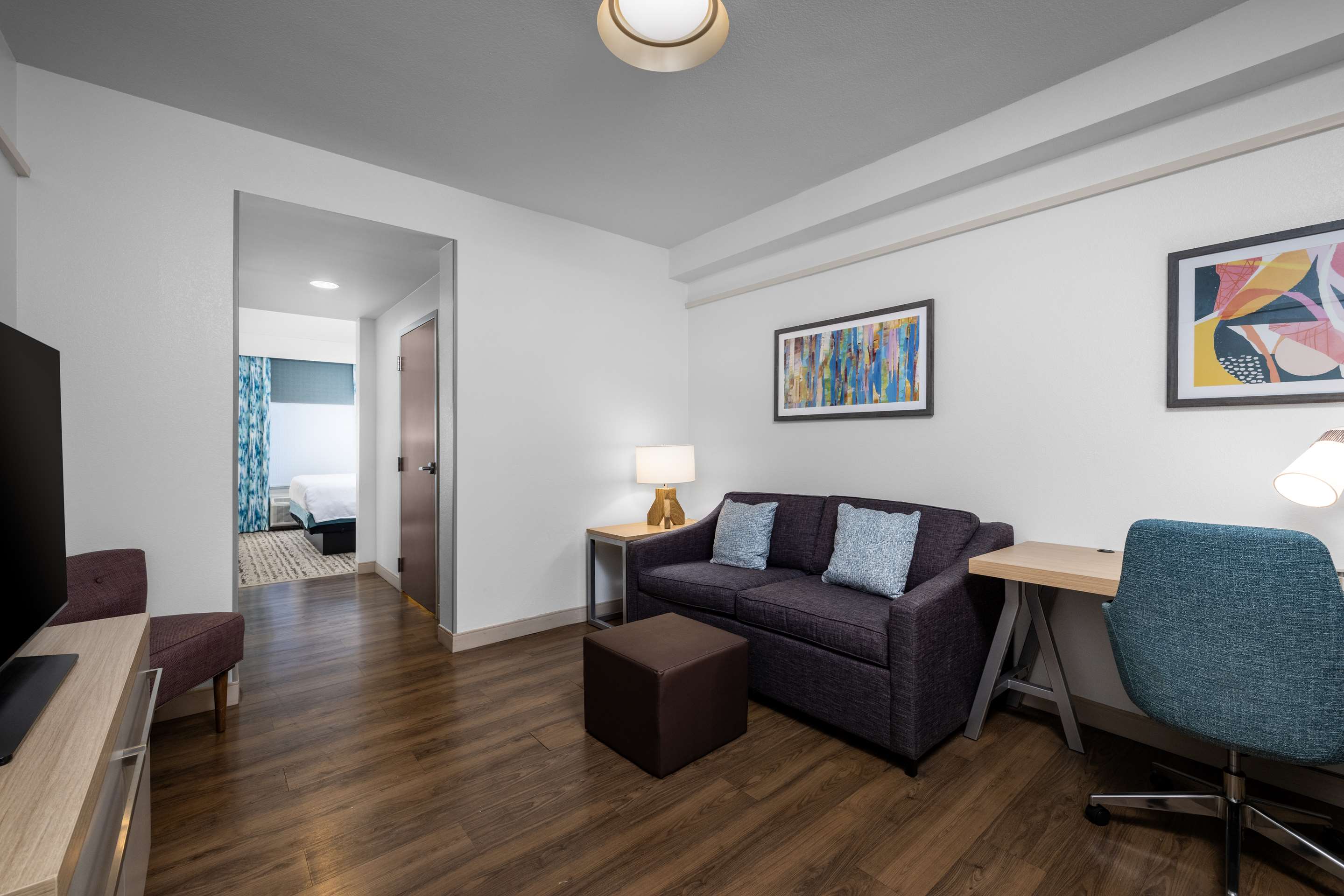Guest room