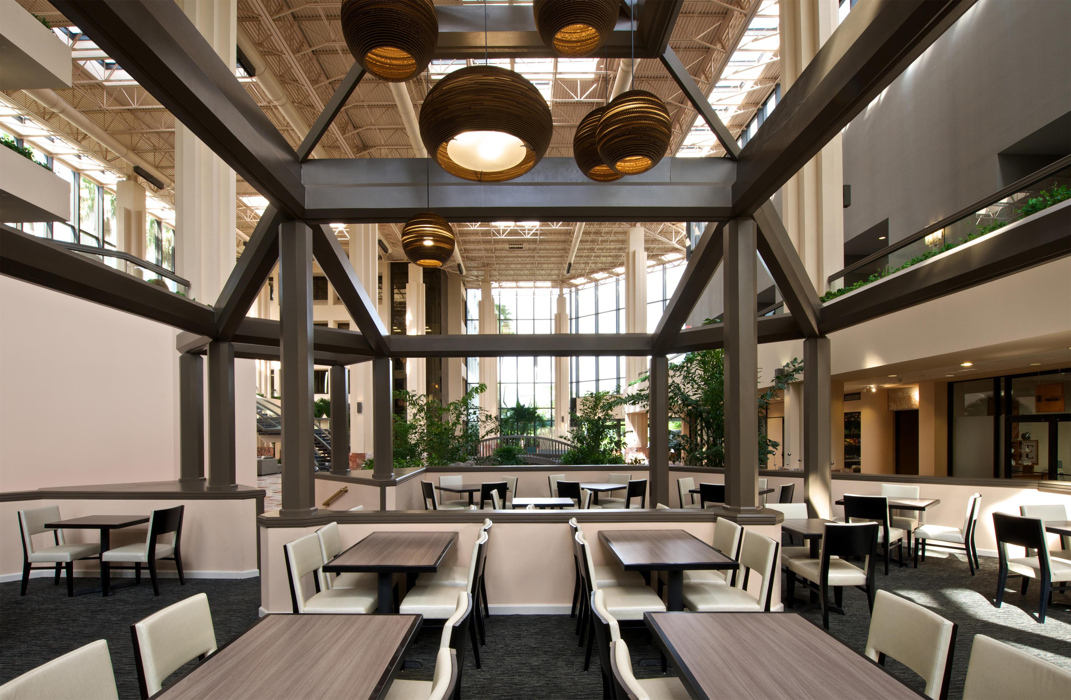 Restaurant | Embassy Suites by Hilton Palm Beach Gardens PGA Boulevard