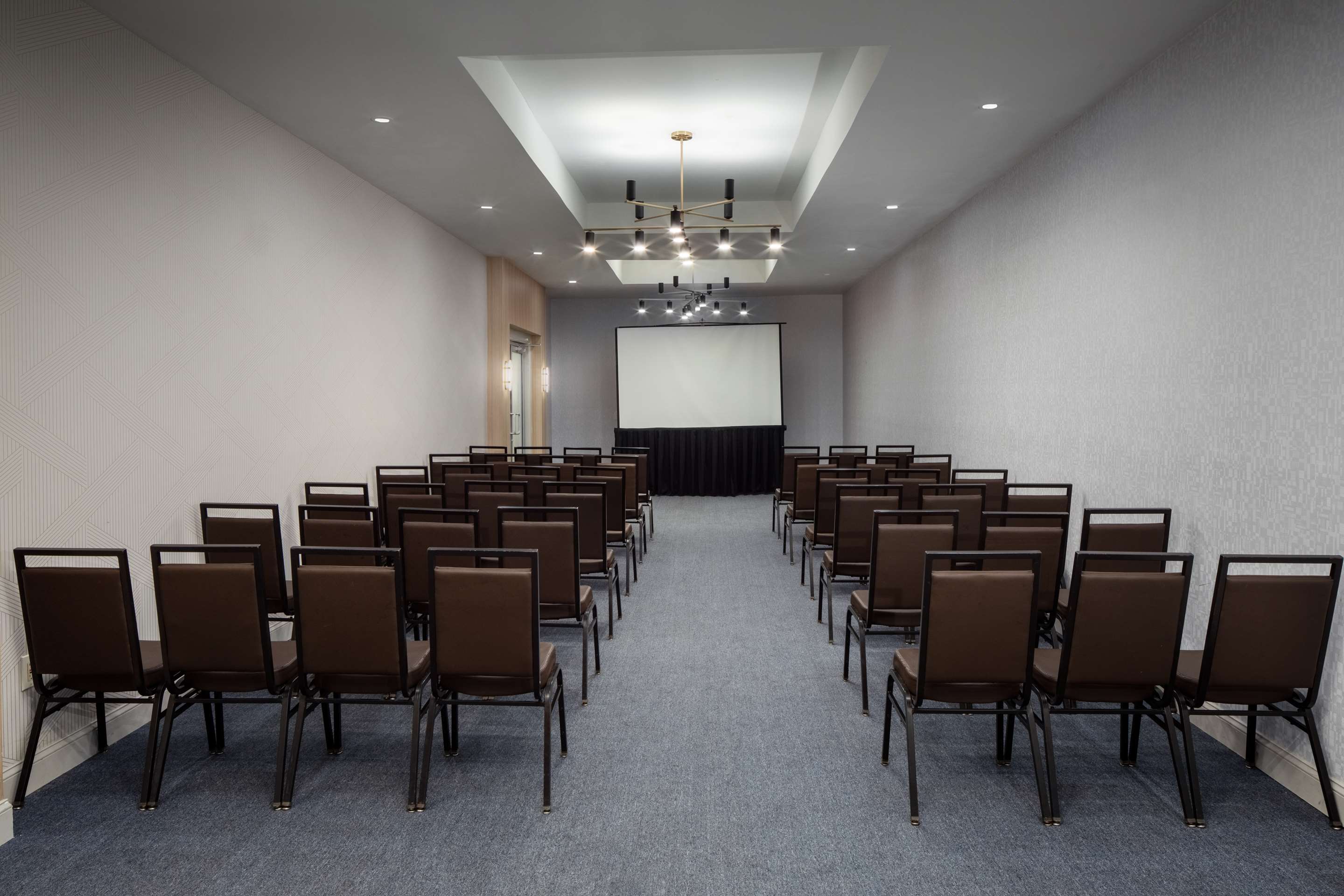 Meeting Room | DoubleTree by Hilton Princeton
