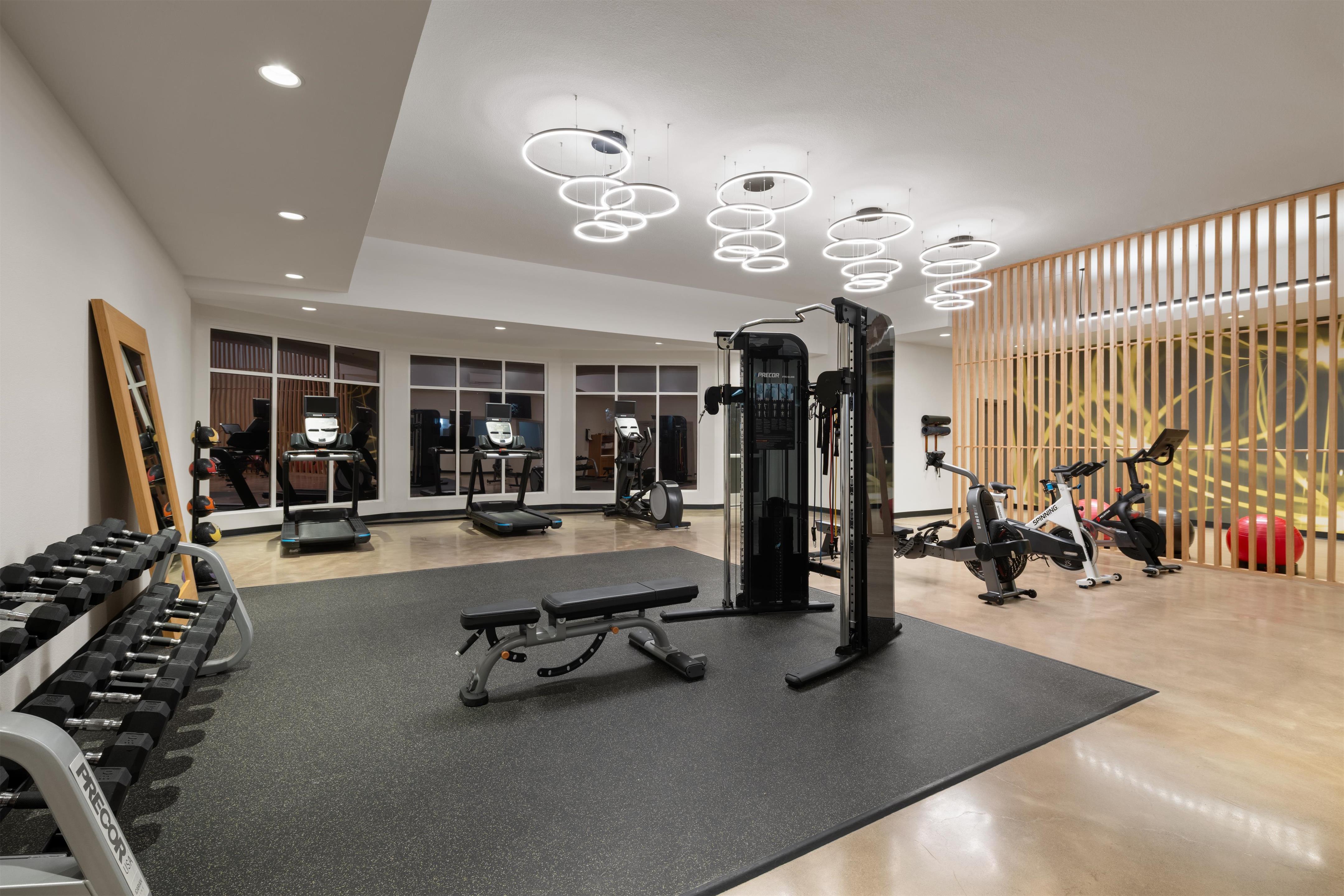 Health club fitness center gym | Hilton Garden Inn Portland Airport