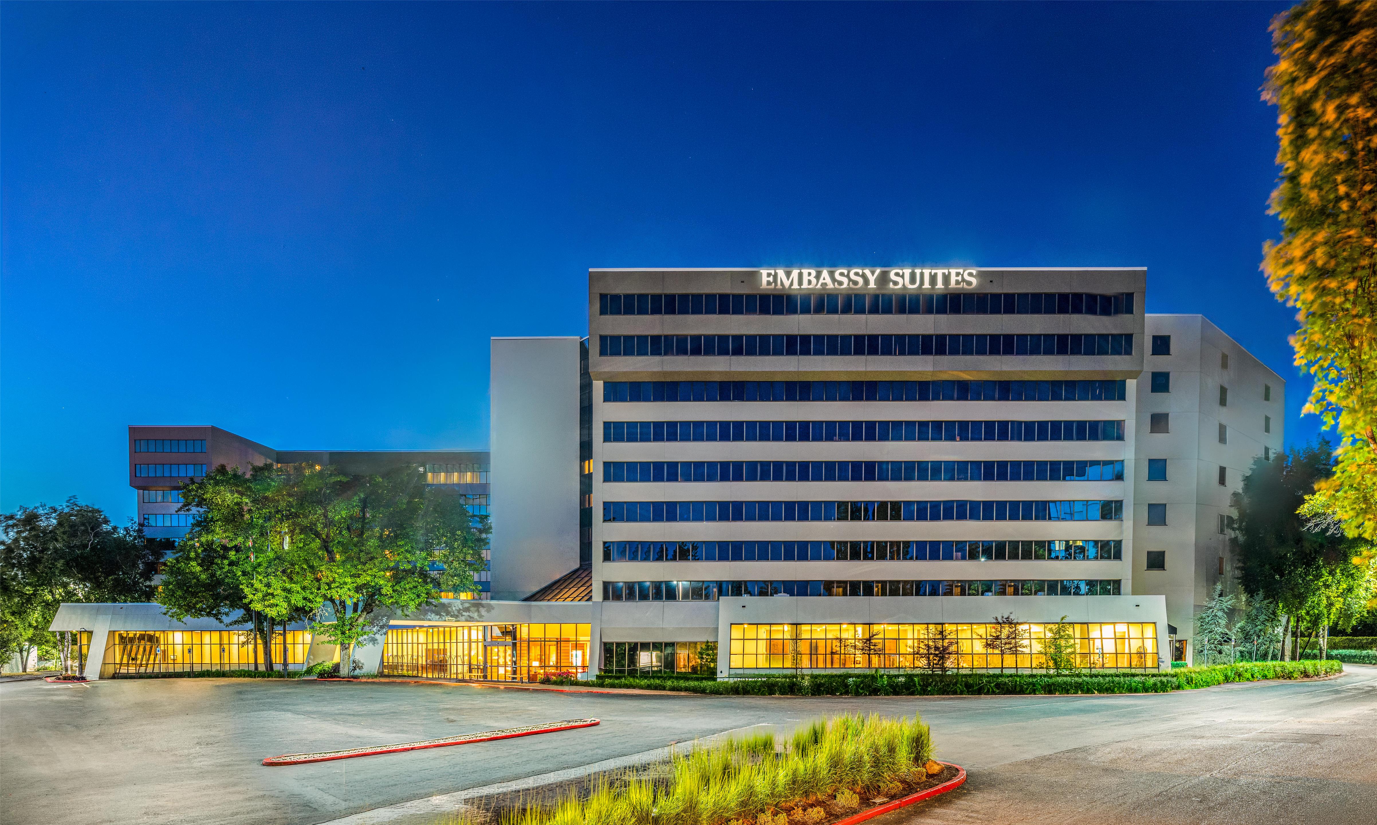 Exterior | Embassy Suites by Hilton Portland Washington Square