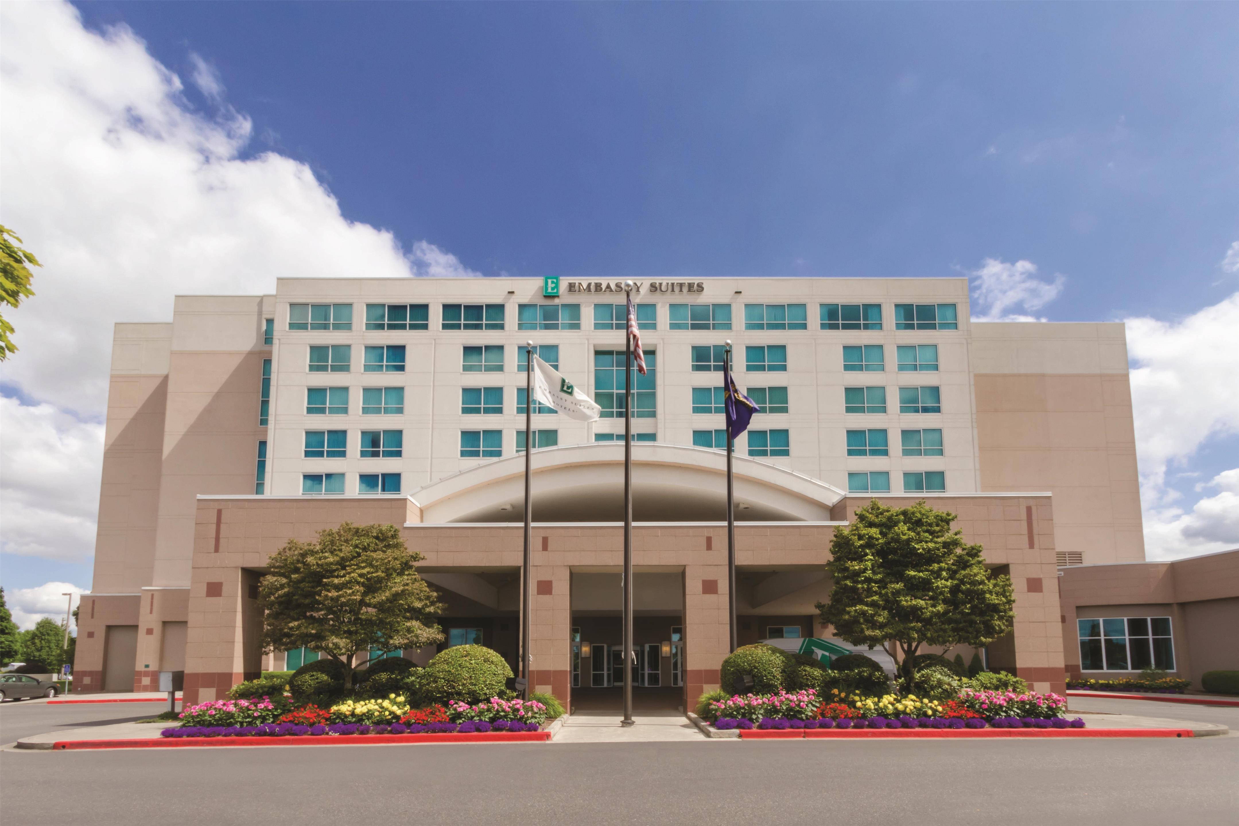 Exterior | Embassy Suites by Hilton Portland Airport