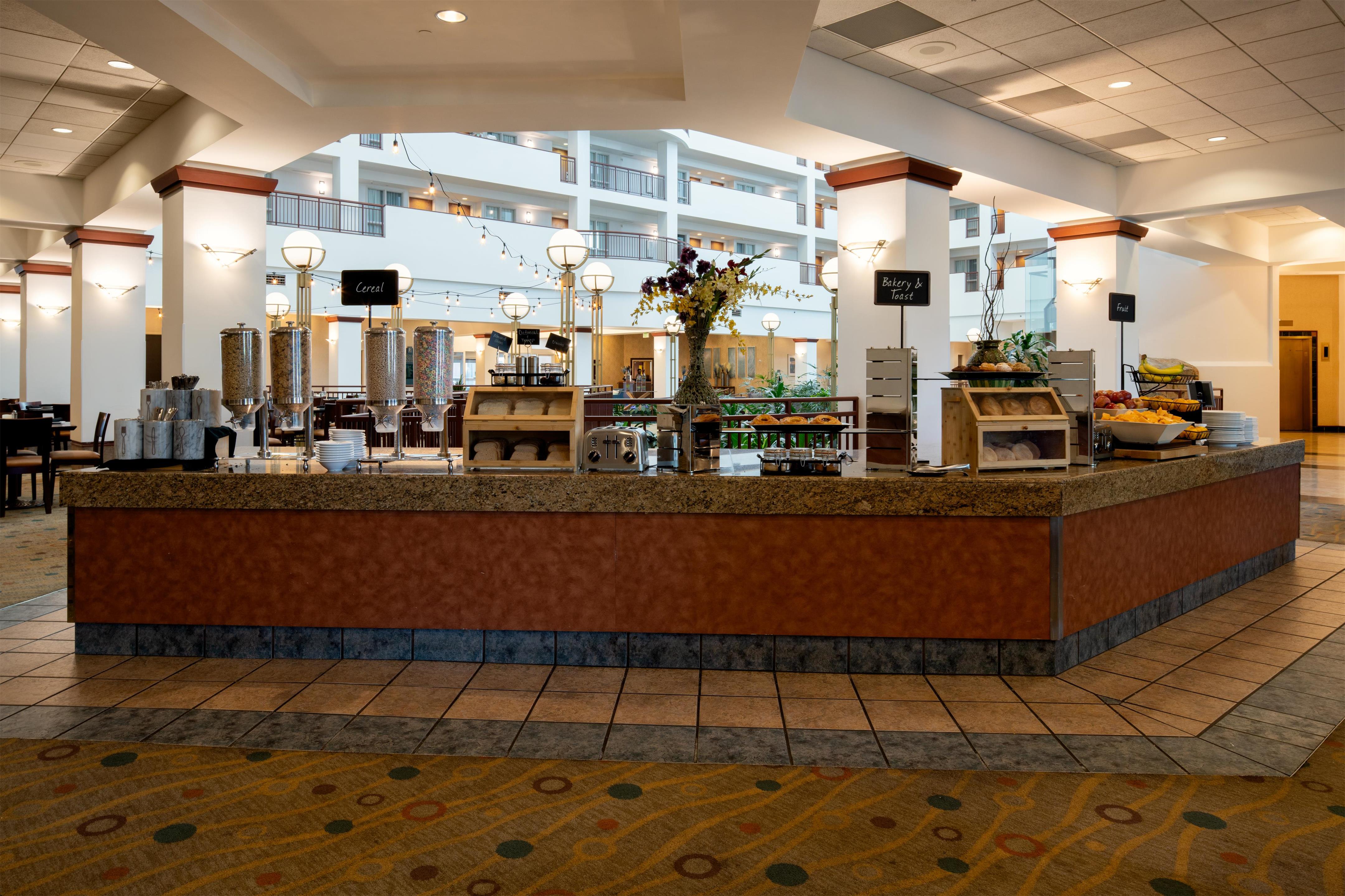 Breakfast Area | Embassy Suites by Hilton Portland Airport
