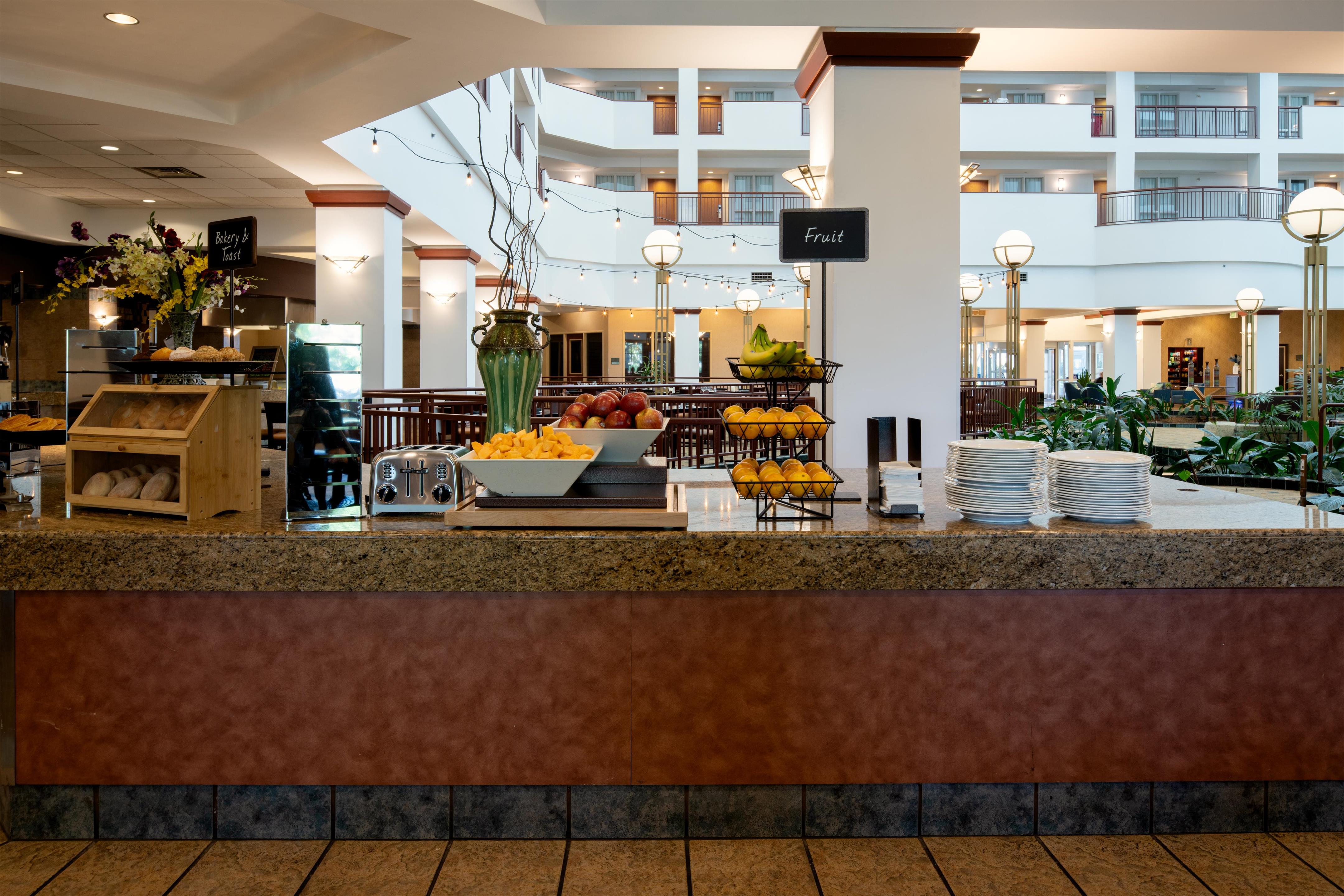 Breakfast Area | Embassy Suites by Hilton Portland Airport
