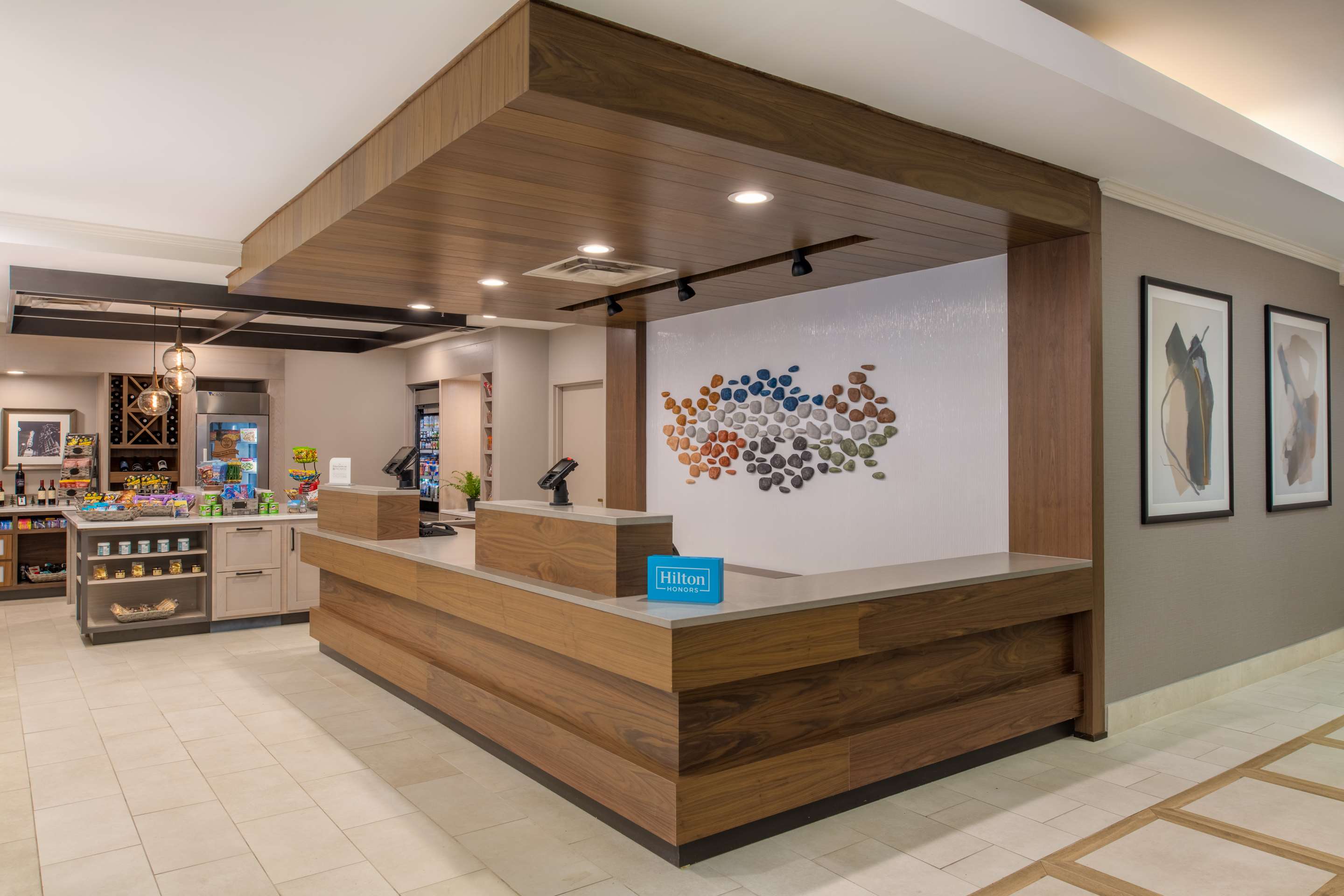 Reception | Hilton Garden Inn Portland/Lake Oswego