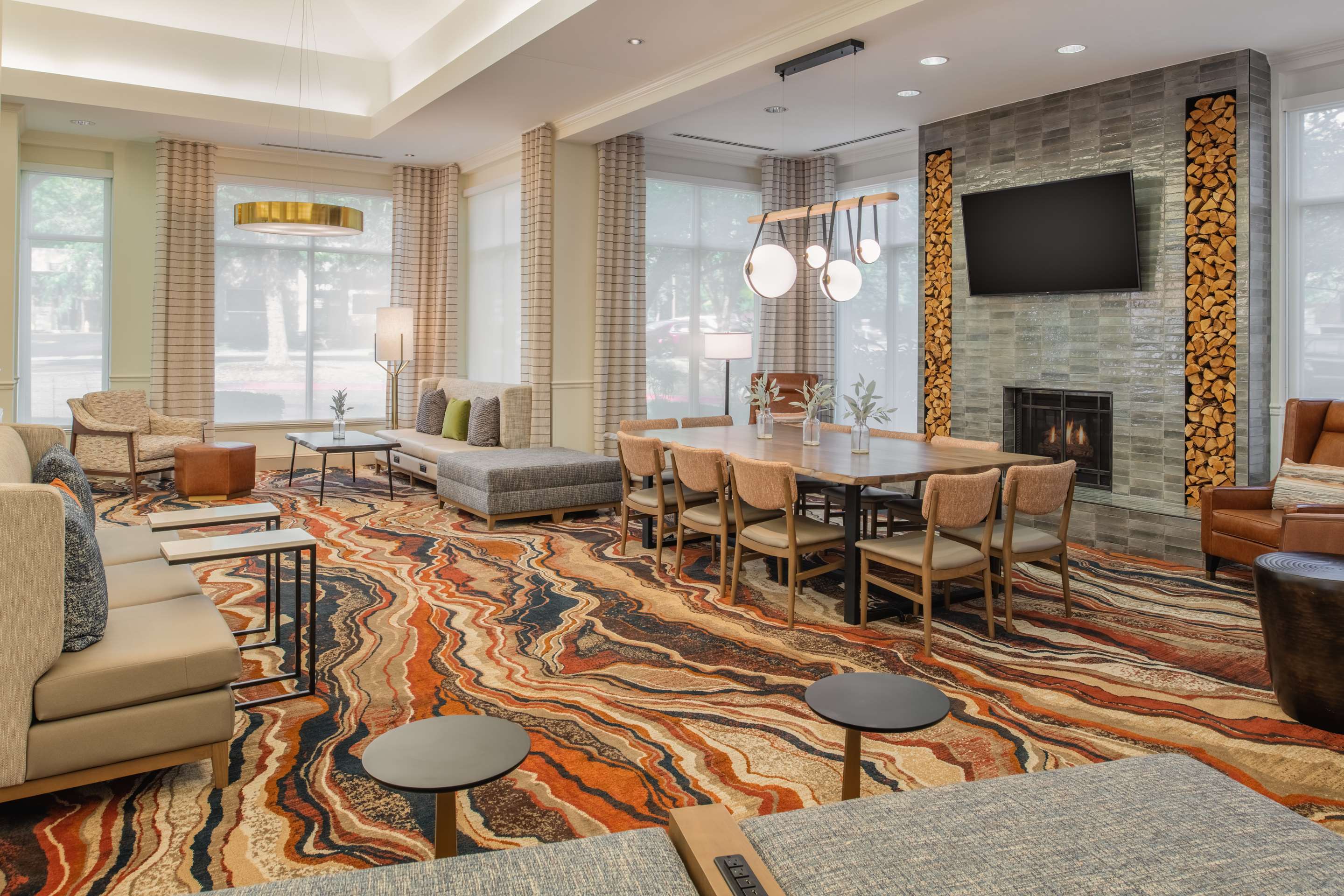 Lobby | Hilton Garden Inn Portland/Lake Oswego