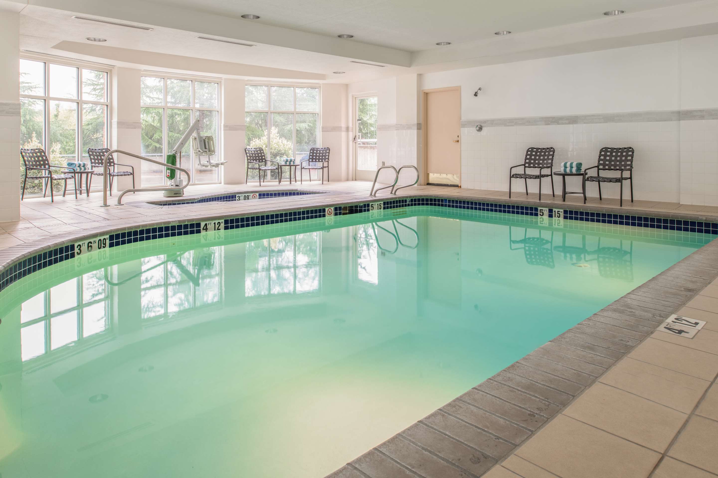 Pool | Hilton Garden Inn Portland/Lake Oswego