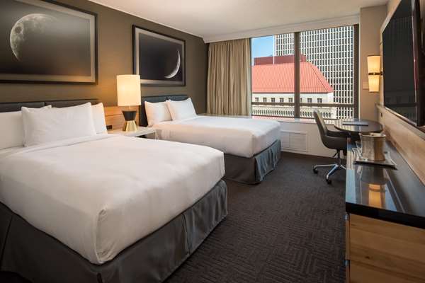  - Hilton Portland Downtown Hotel - I-405, Exit 2A