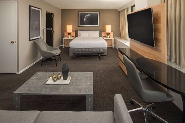  - Hilton Portland Downtown Hotel - I-405, Exit 2A