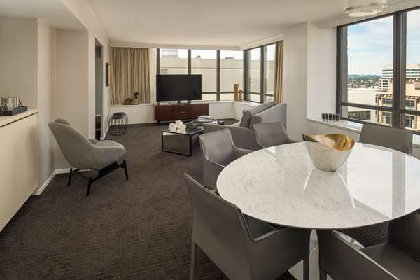 - Hilton Portland Downtown Hotel - I-405, Exit 2A