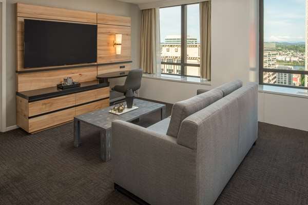  - Hilton Portland Downtown Hotel - I-405, Exit 2A
