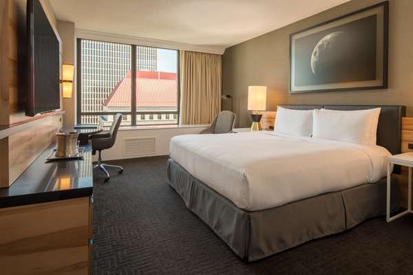  - Hilton Portland Downtown Hotel - I-405, Exit 2A