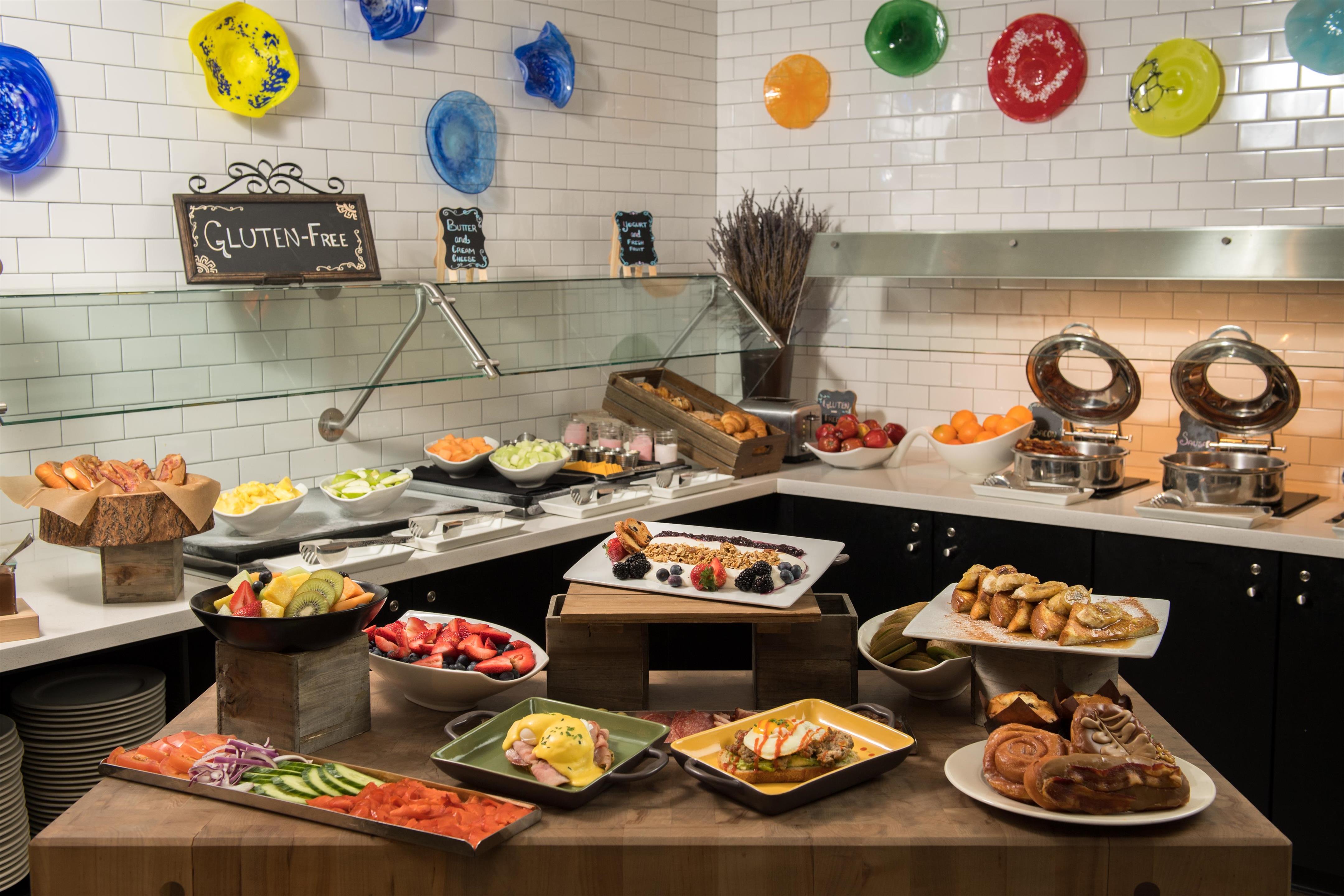 Breakfast Area | Hilton Portland Downtown
