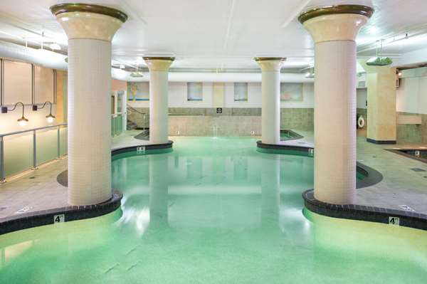 Pool - Embassy Suites Downtown Portland - I-405, Exit 2A