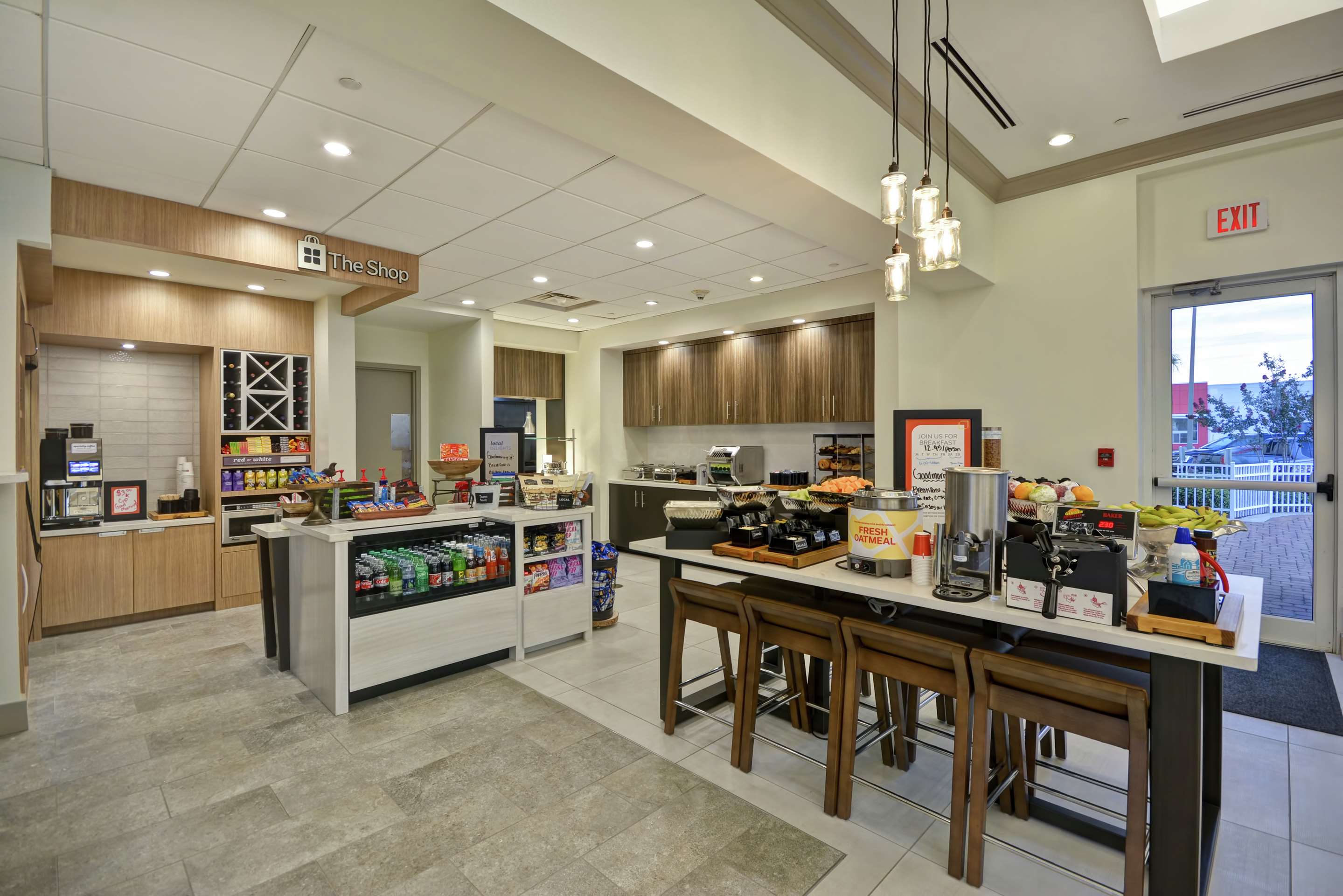 Breakfast Area | Hilton Garden Inn Panama City