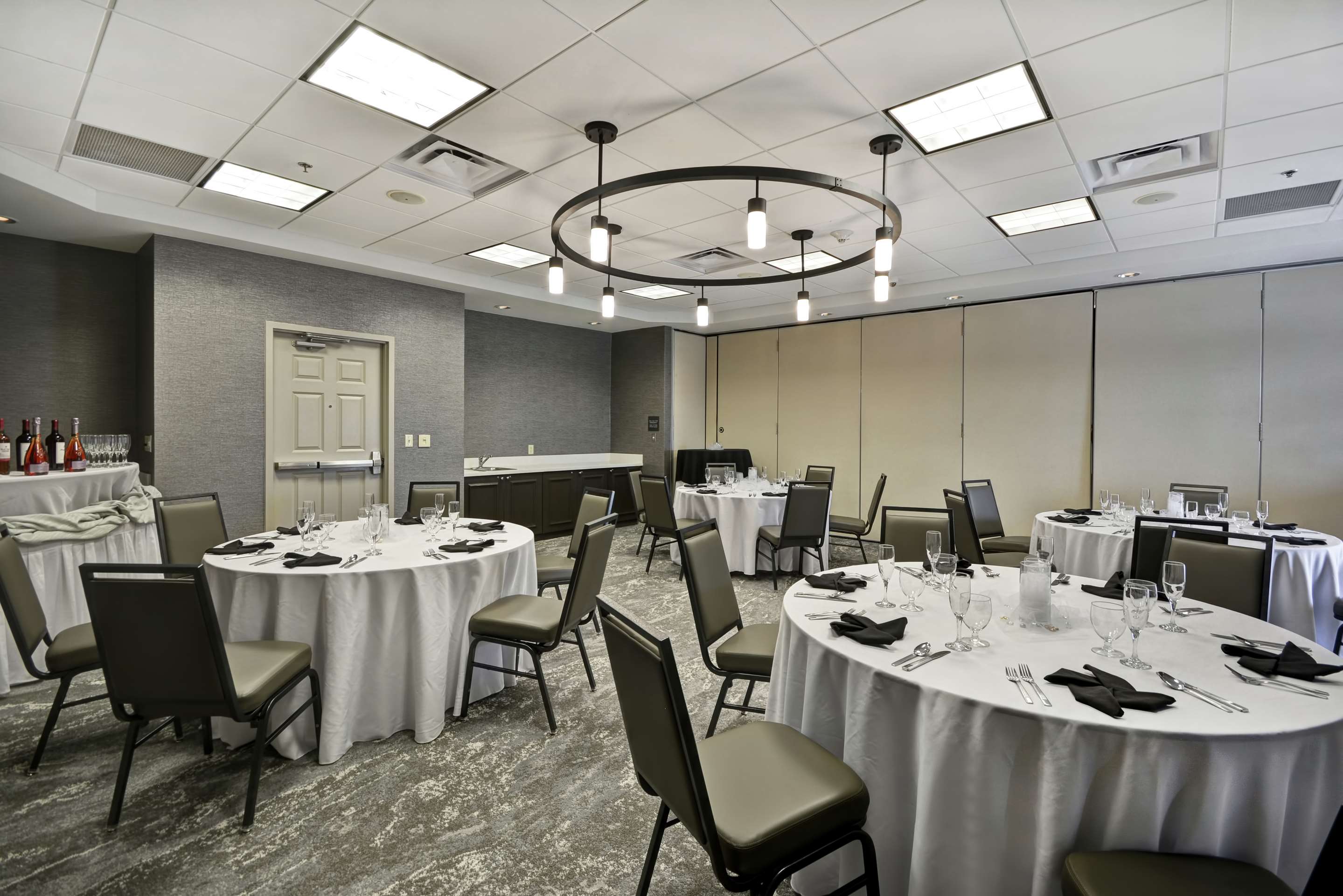 Restaurant | Hilton Garden Inn Panama City