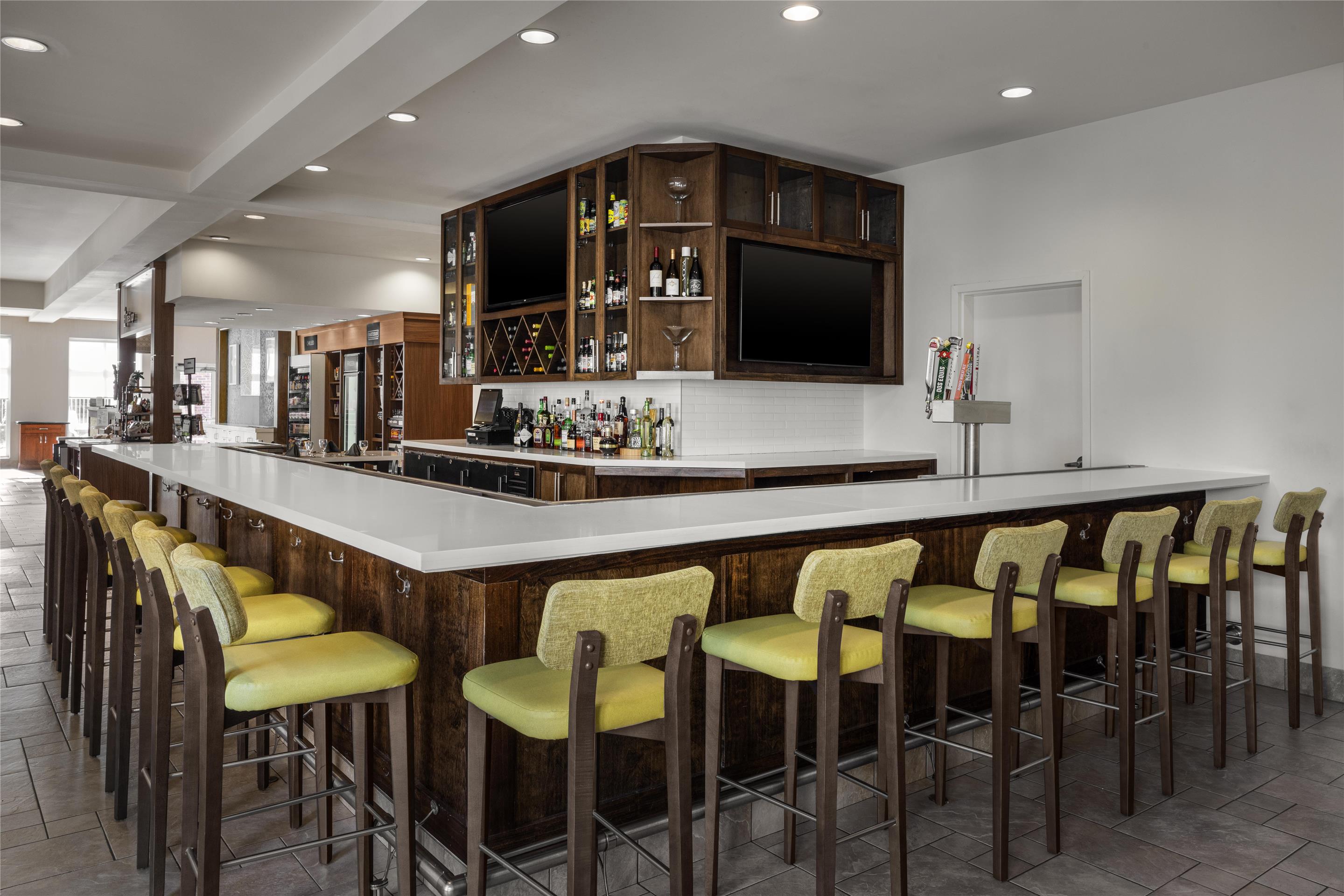 BarLounge | Hilton Garden Inn Pascagoula