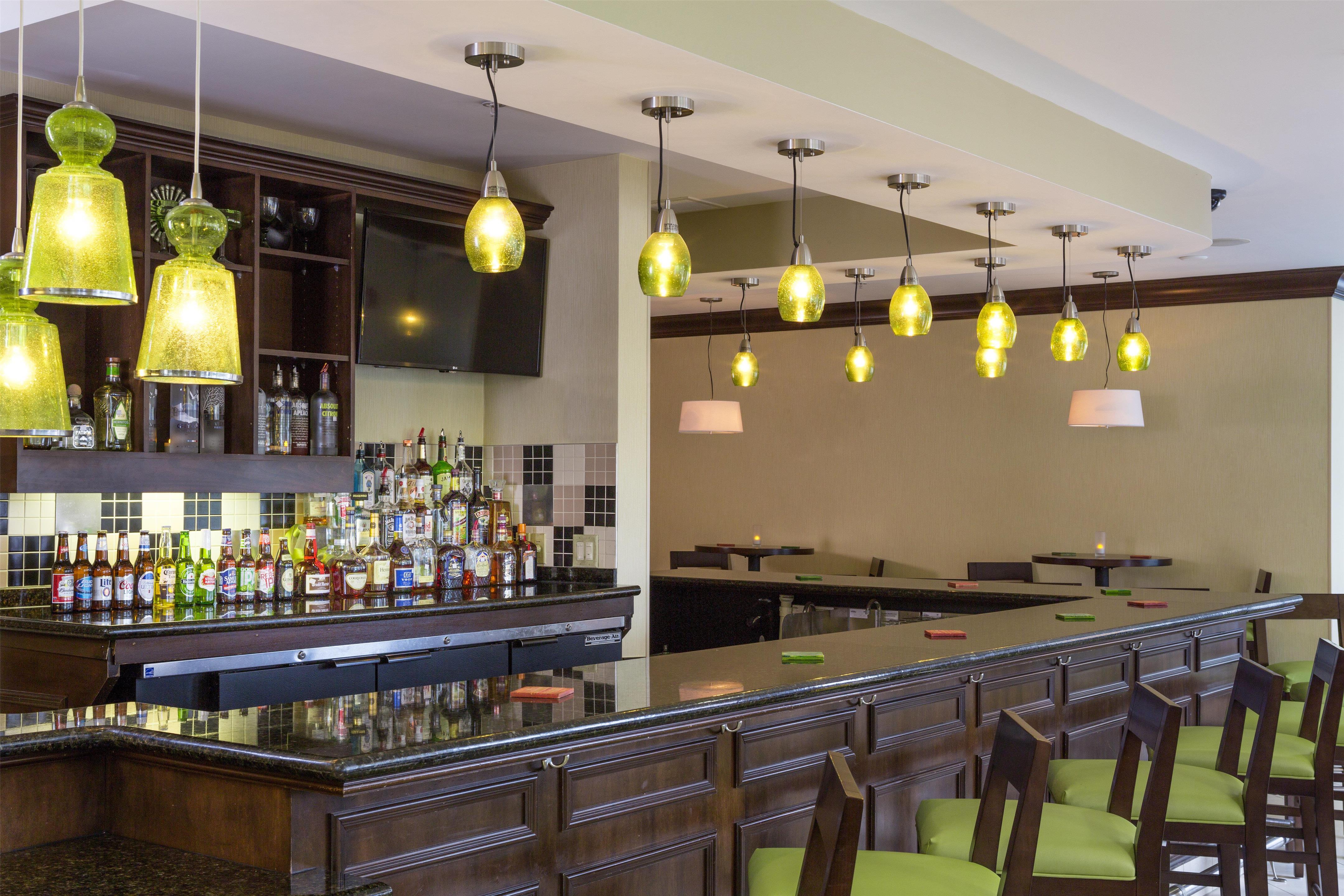 BarLounge | Hilton Garden Inn Hampton Coliseum Central