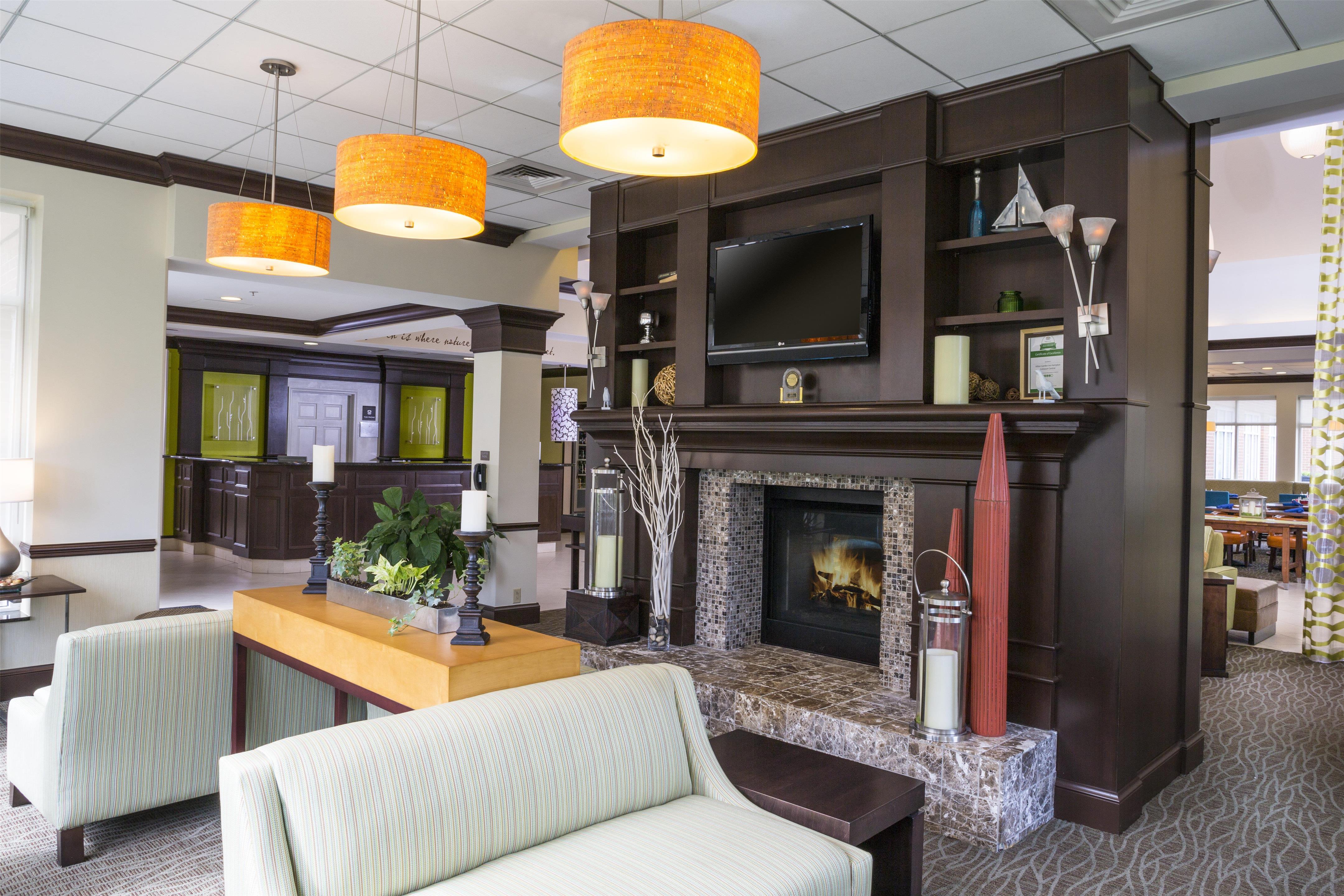 Lobby | Hilton Garden Inn Hampton Coliseum Central