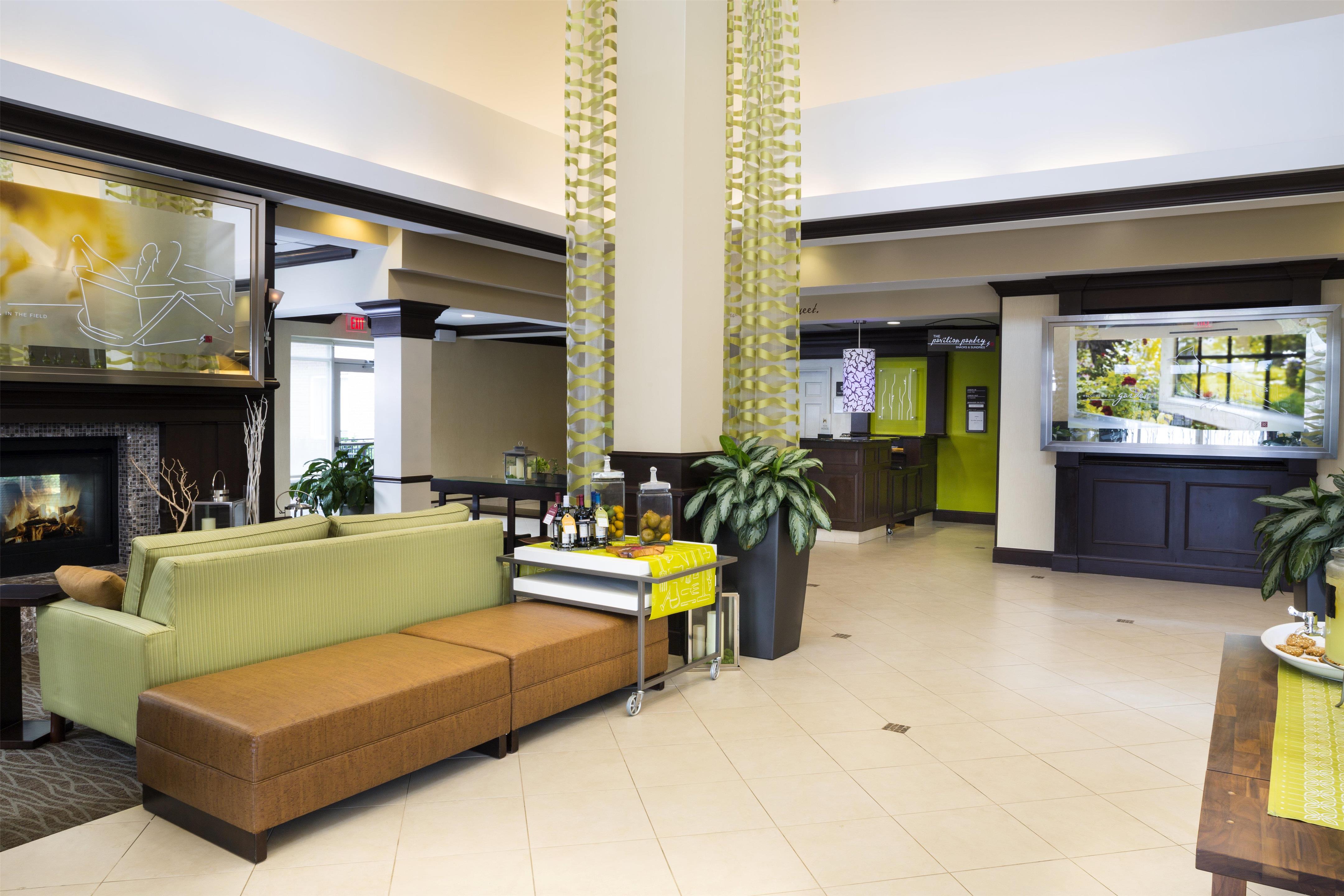 Lobby | Hilton Garden Inn Hampton Coliseum Central