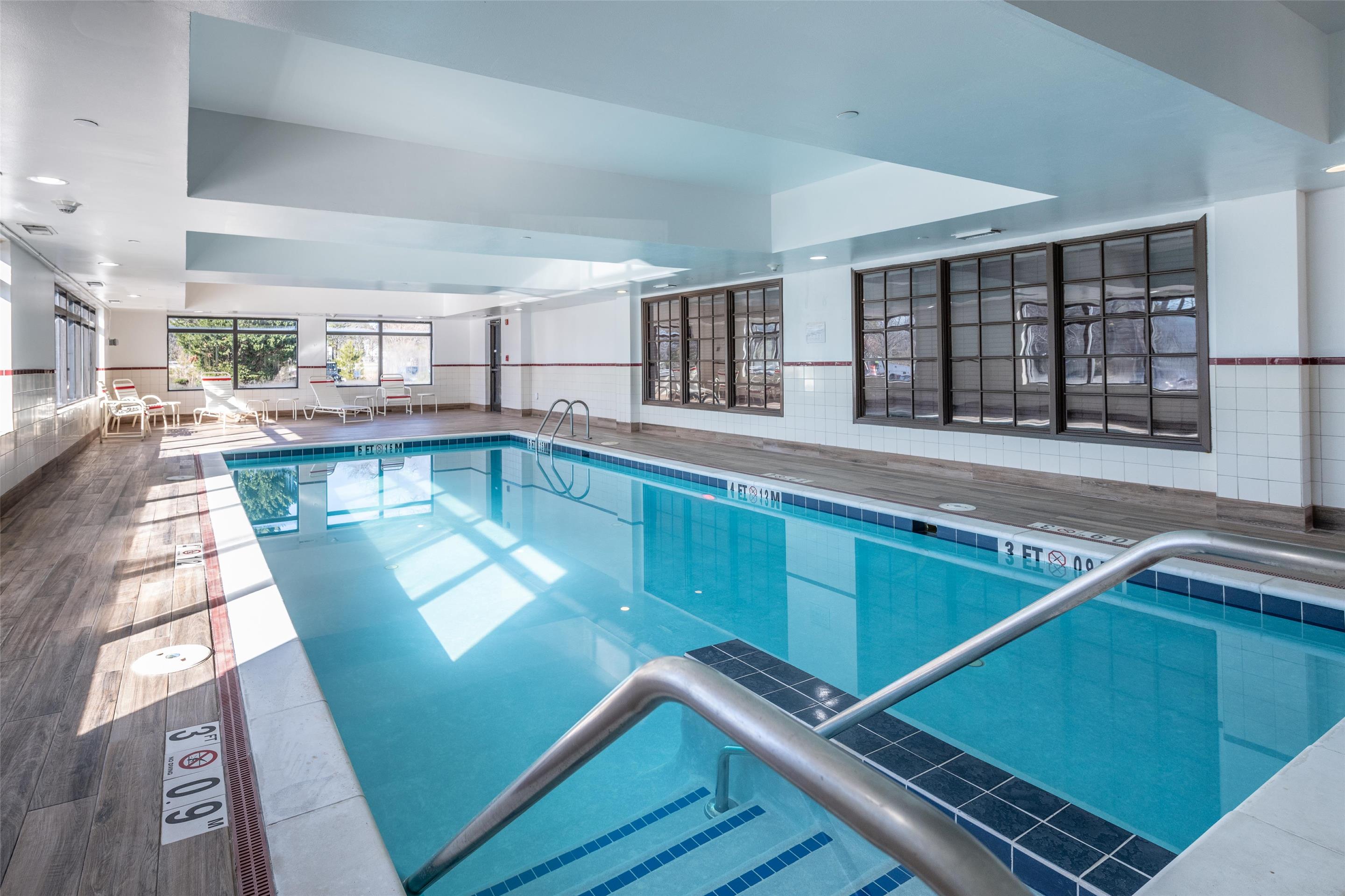 Pool | Hampton Inn Newport News-Yorktown