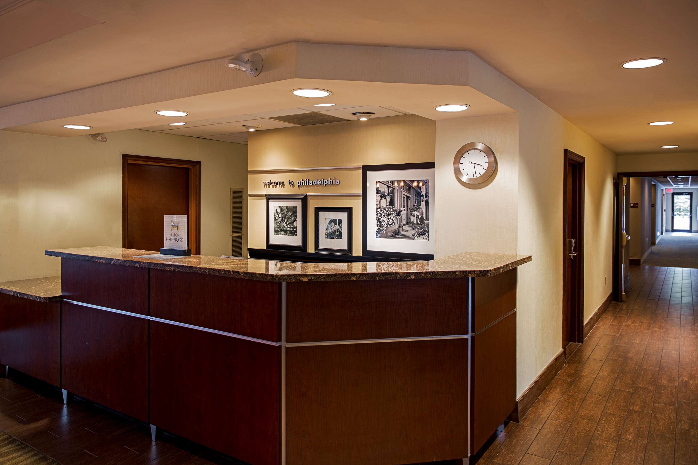 Reception | Hampton Inn Philadelphia-Airport